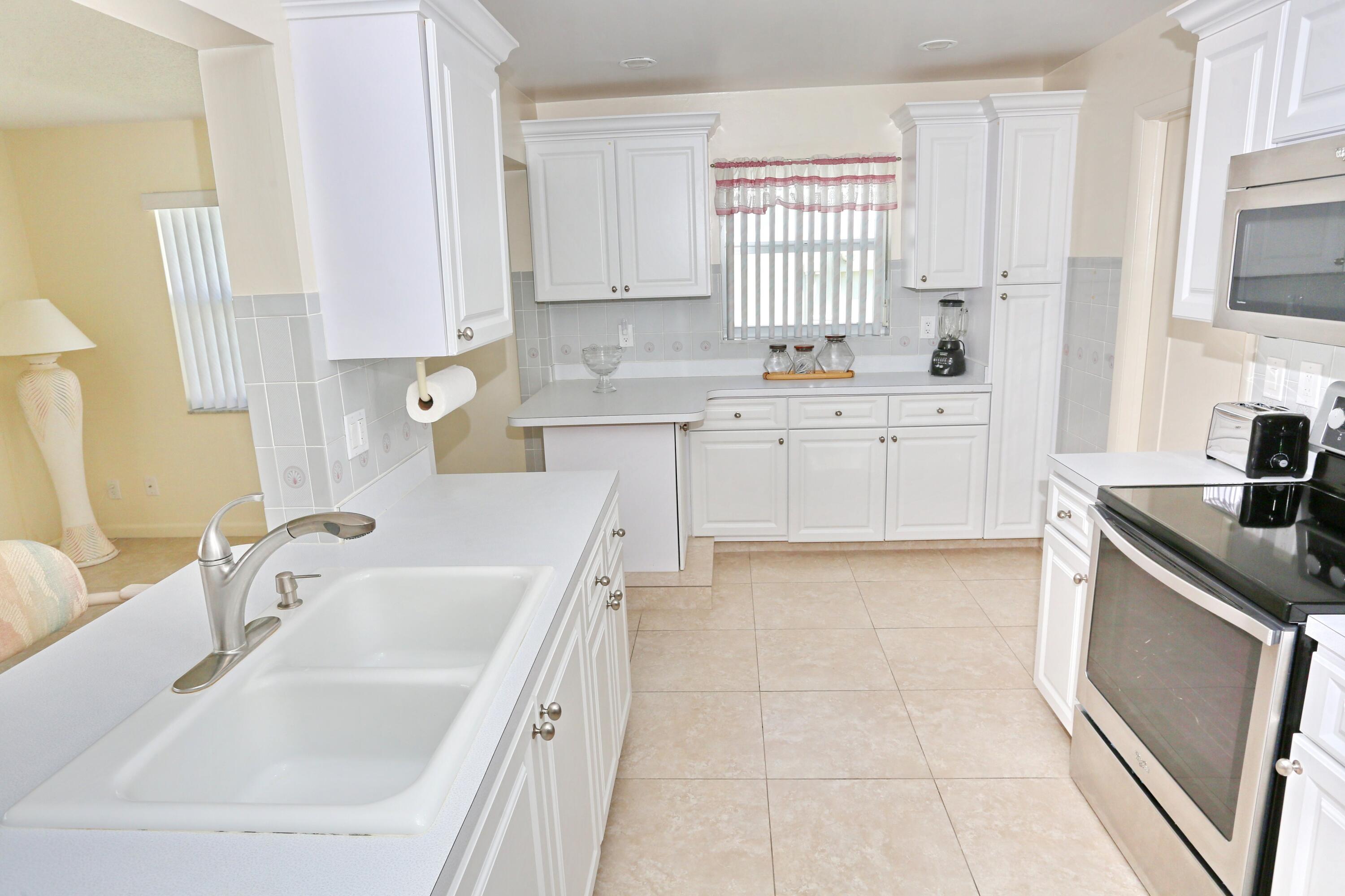 1015 Sw 16th Street Property Photo 12