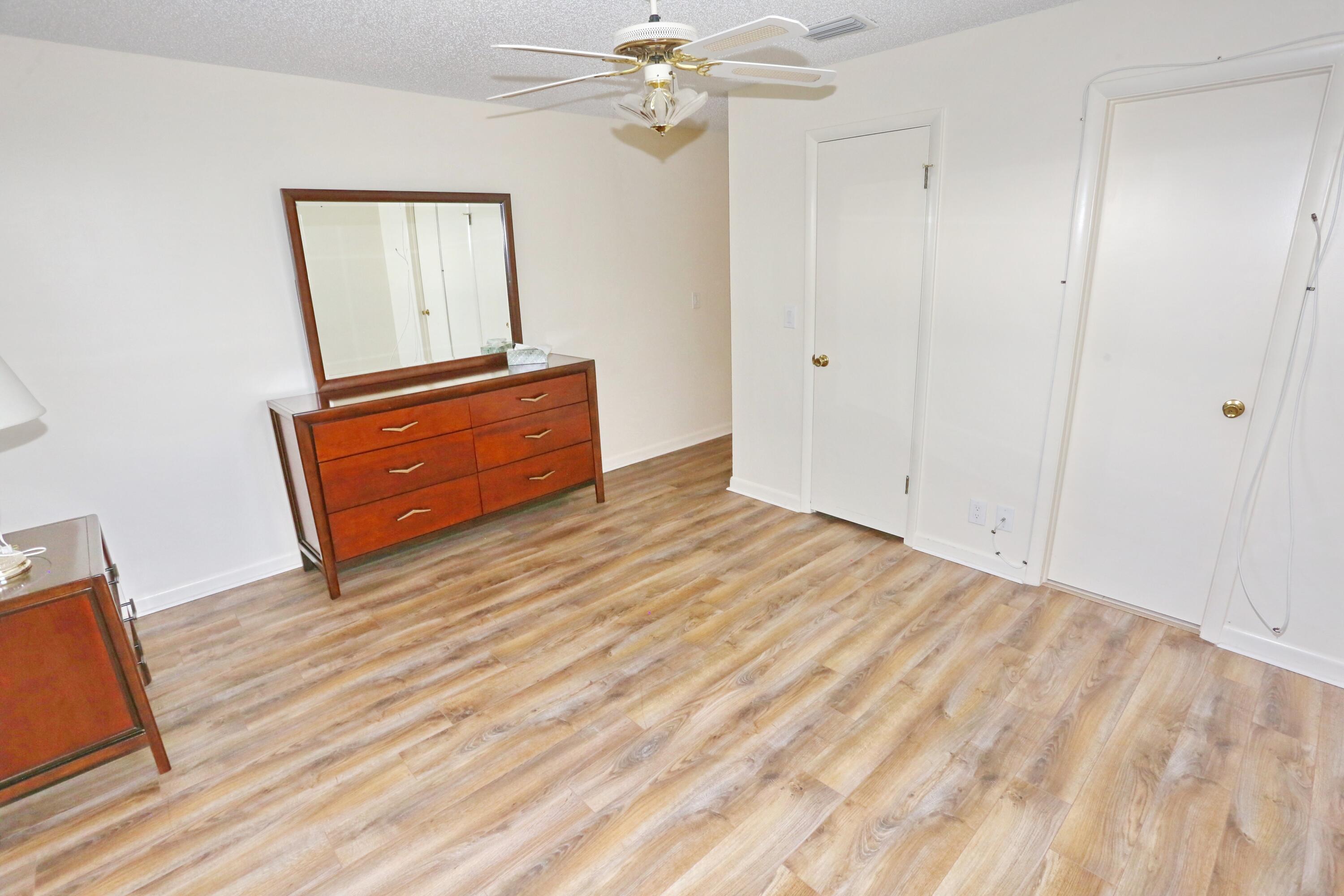 1015 Sw 16th Street Property Photo 27