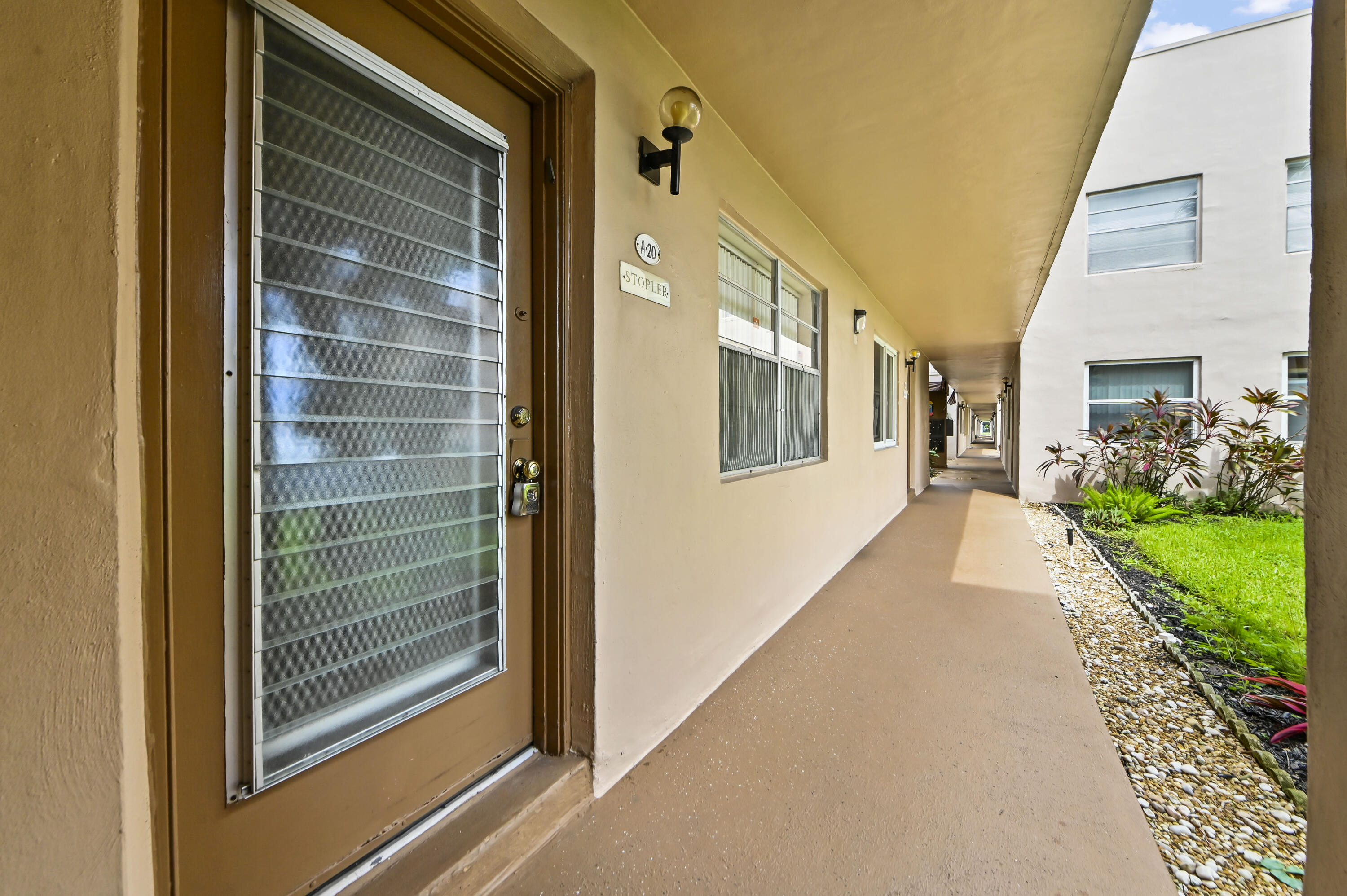 20 Flanders A Property Photo 2