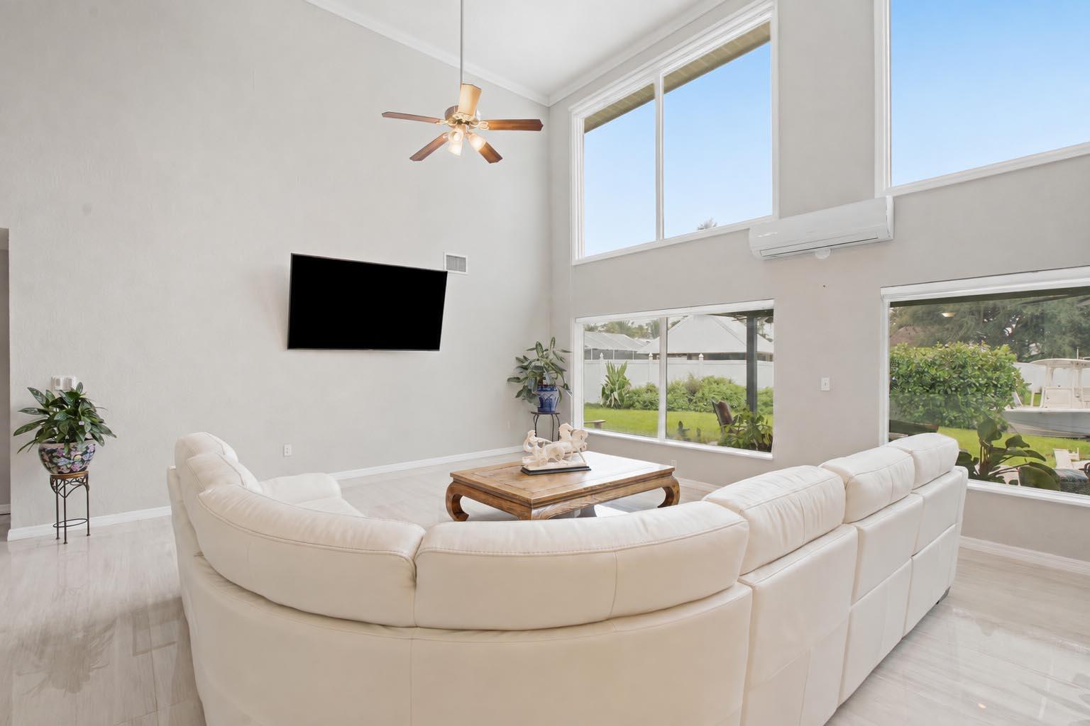1536 Sw Egret Way Property Photo 7