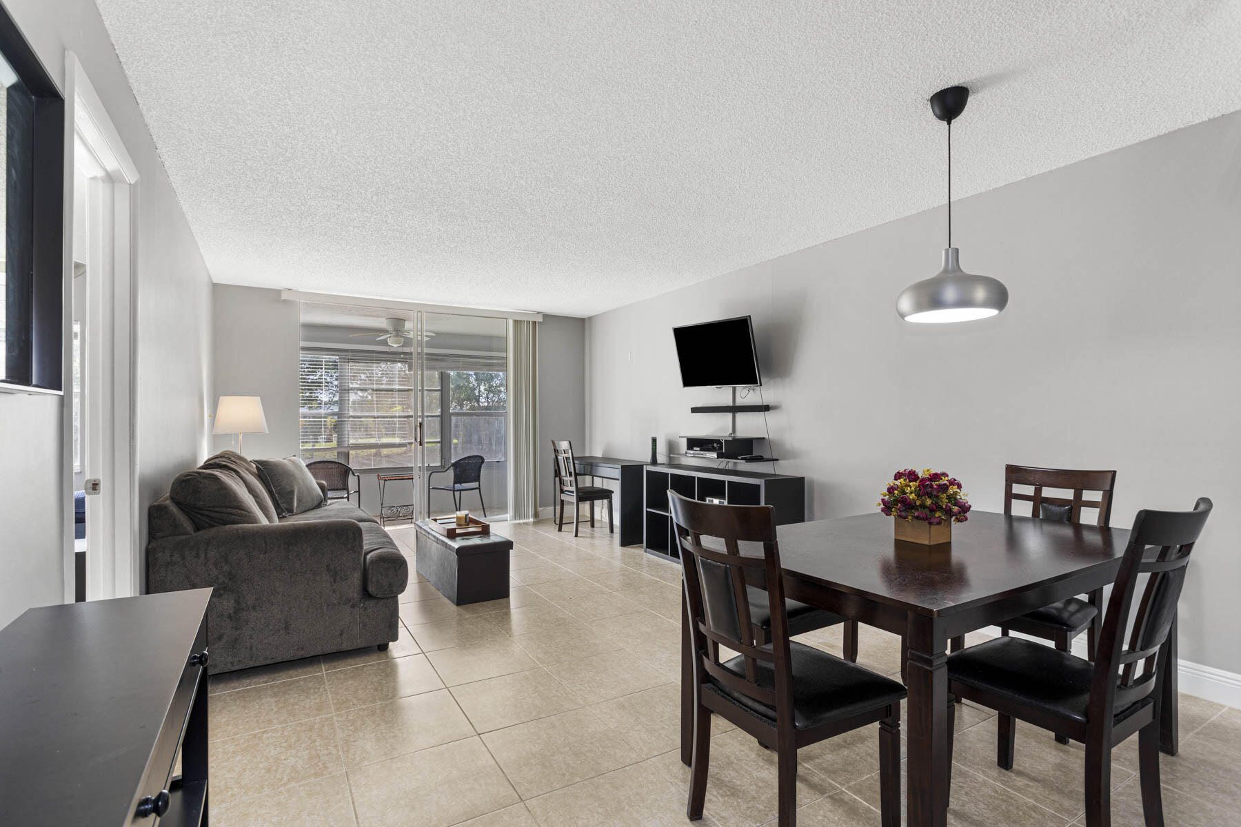 9700 Sunrise Lakes Boulevard 101 Property Photo 4