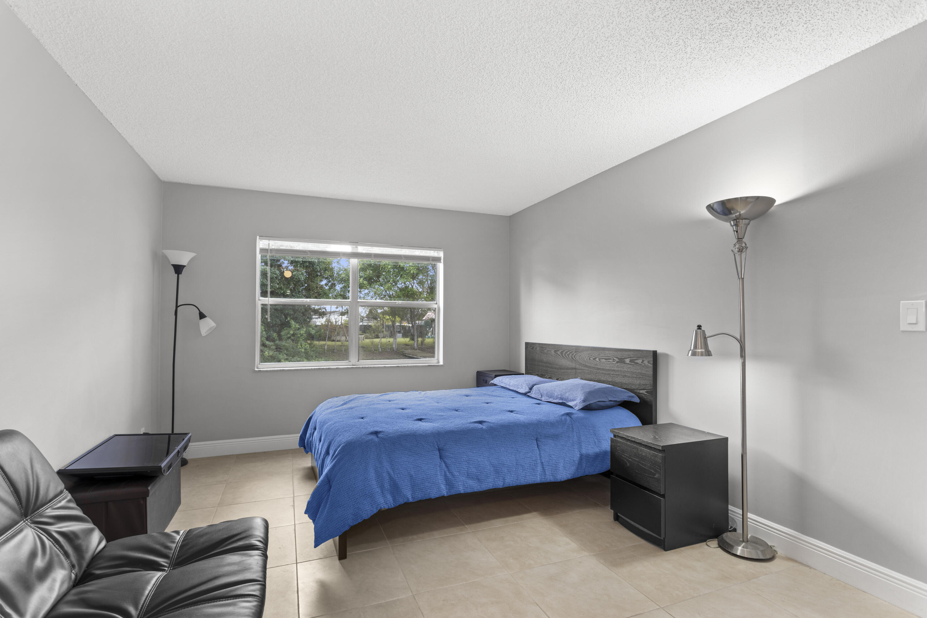 9700 Sunrise Lakes Boulevard 101 Property Photo 8