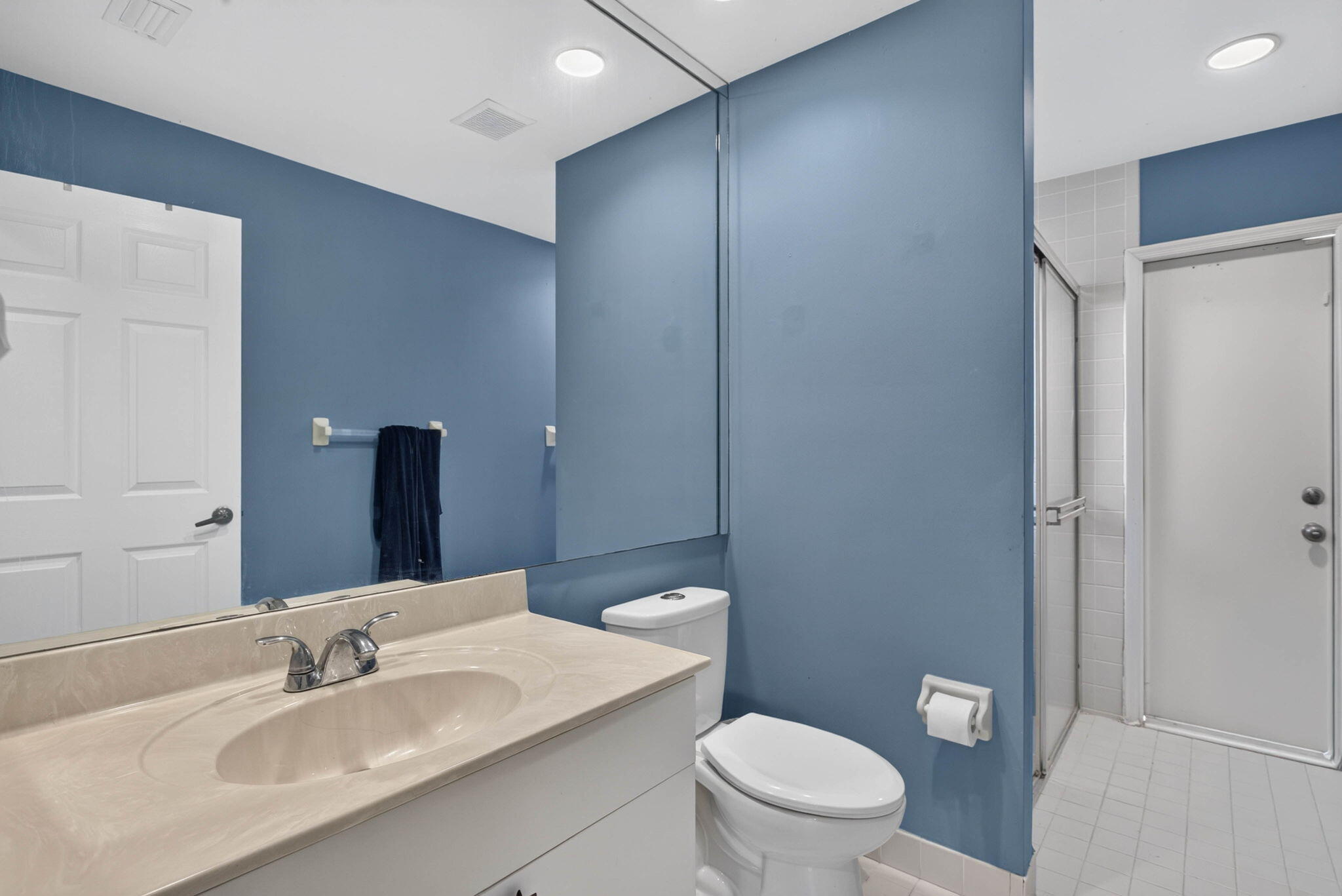 10002 Nw 58th Court Nw Property Photo 44