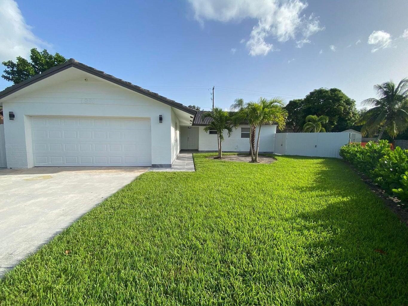 1831 East Court Property Photo 1