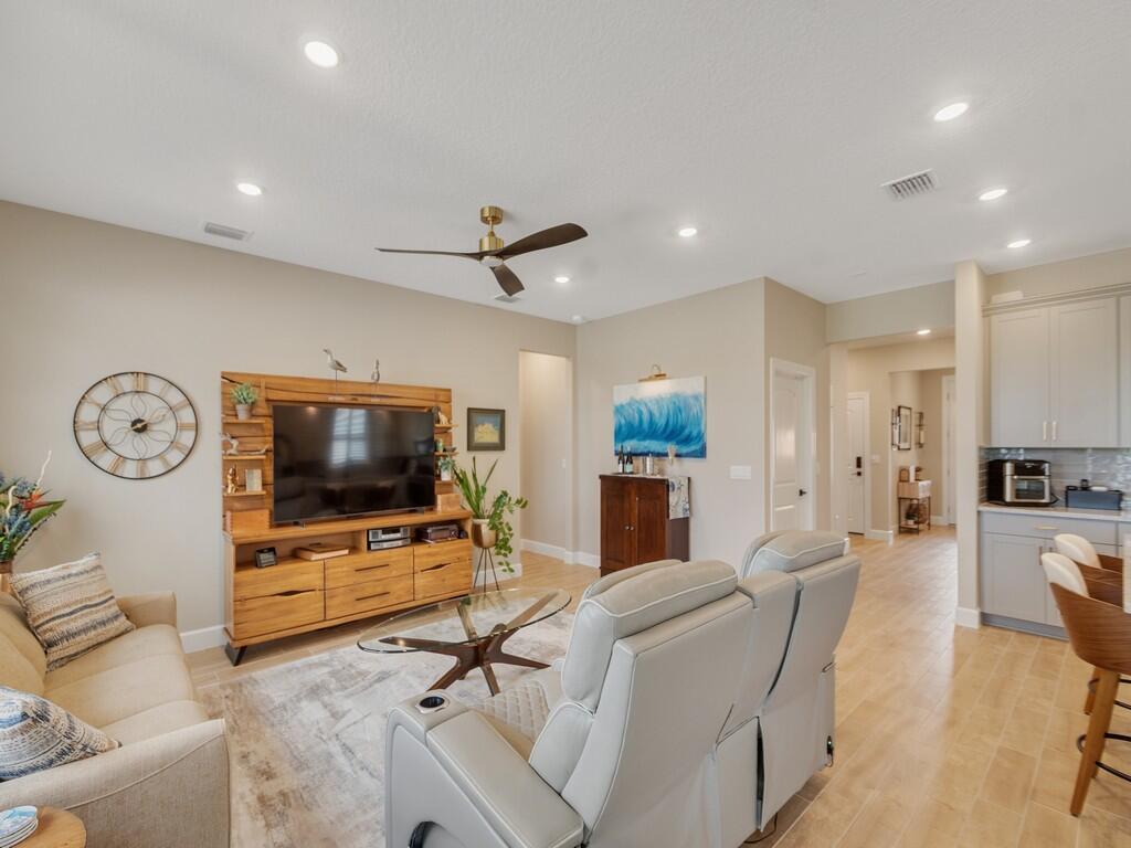 5053 River Birch Way Property Photo 10