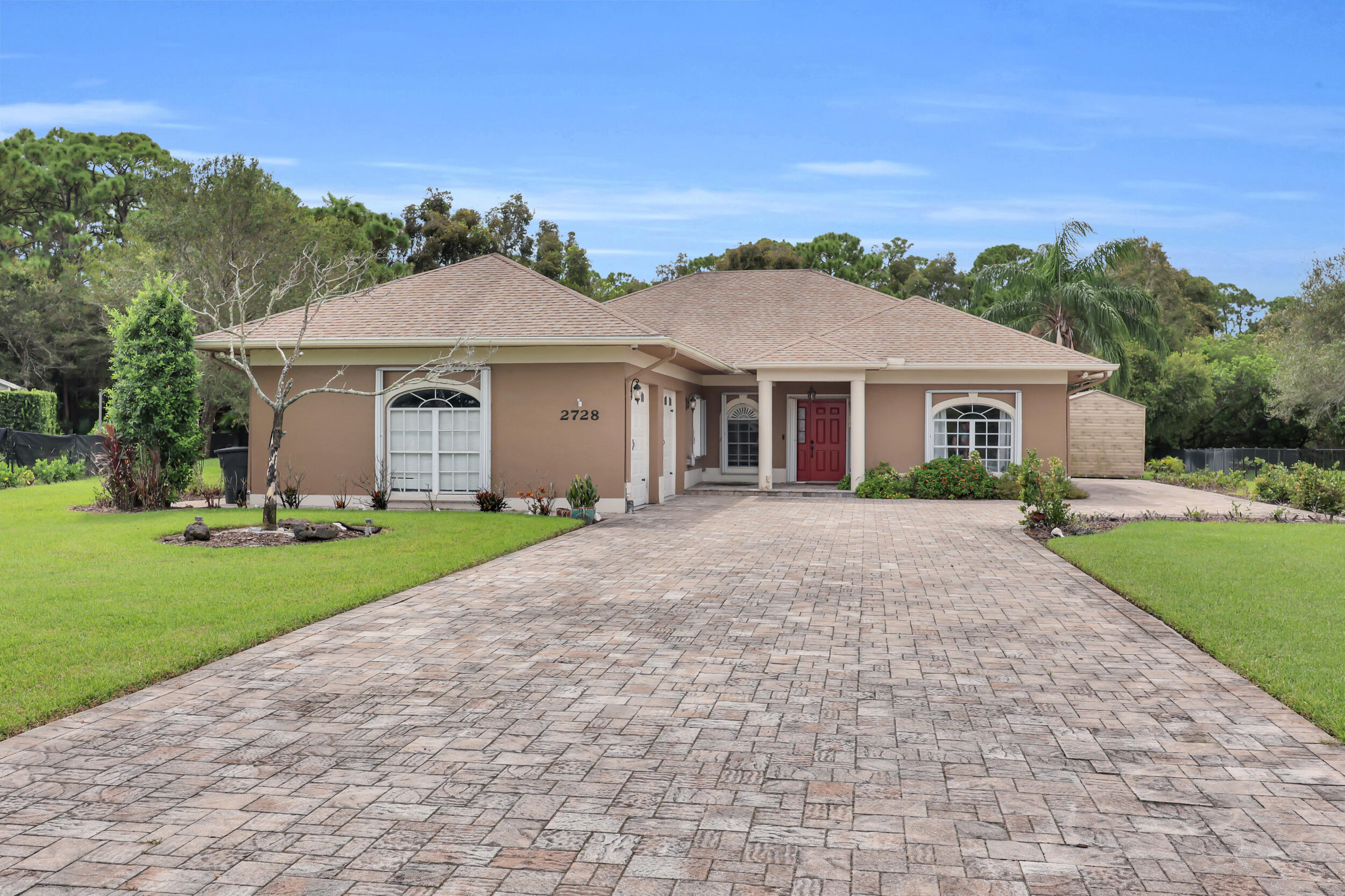 2728 Serenity Circle S Property Photo 1
