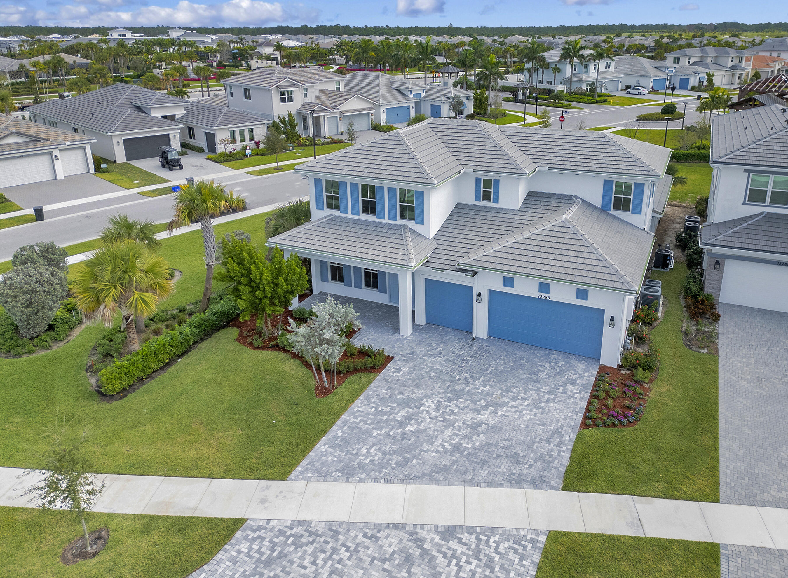 12289 Waterstone Circle Property Photo 1