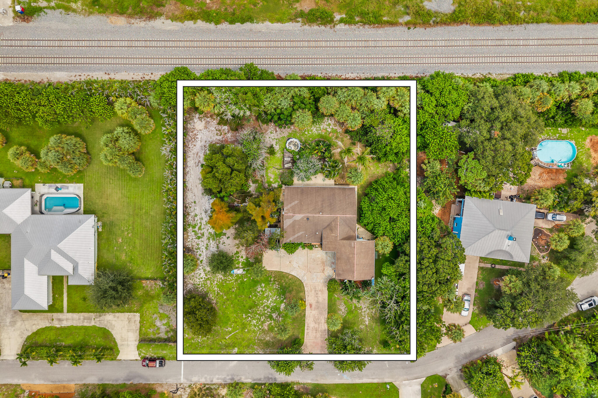 1271 Ne Sunrise Terrace Property Photo 4