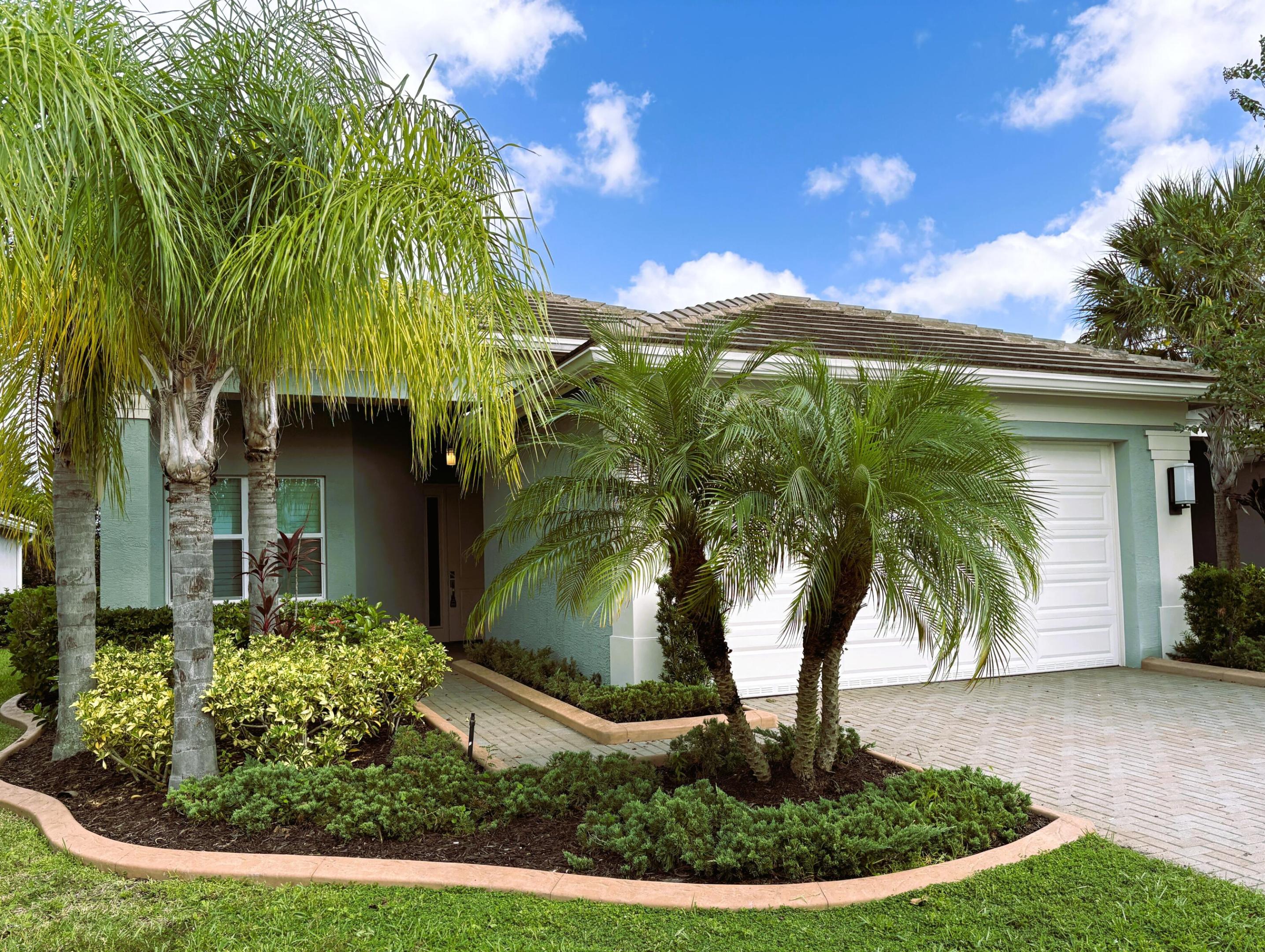 11852 Sw Waterford Isle Way Property Photo 1