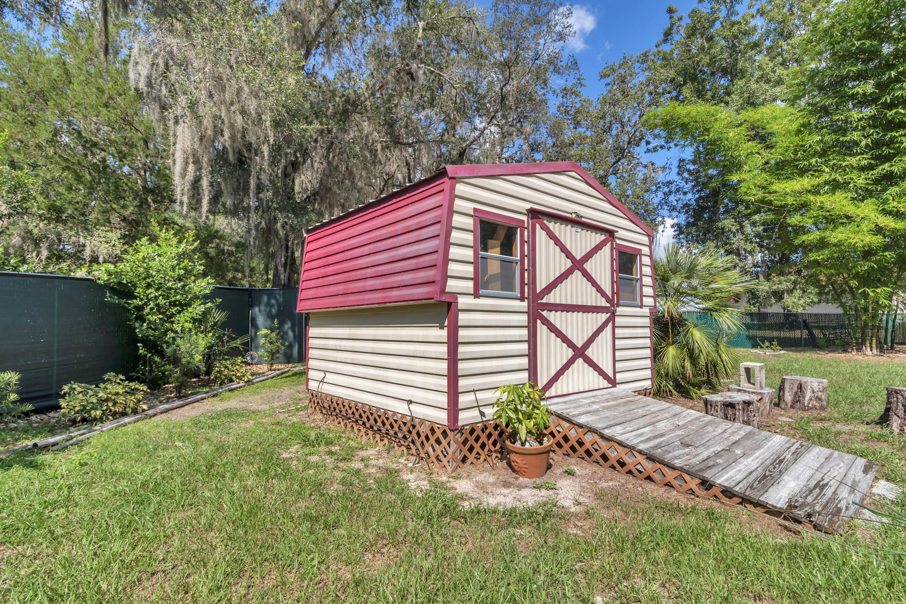 814 Oak Road Property Photo 45