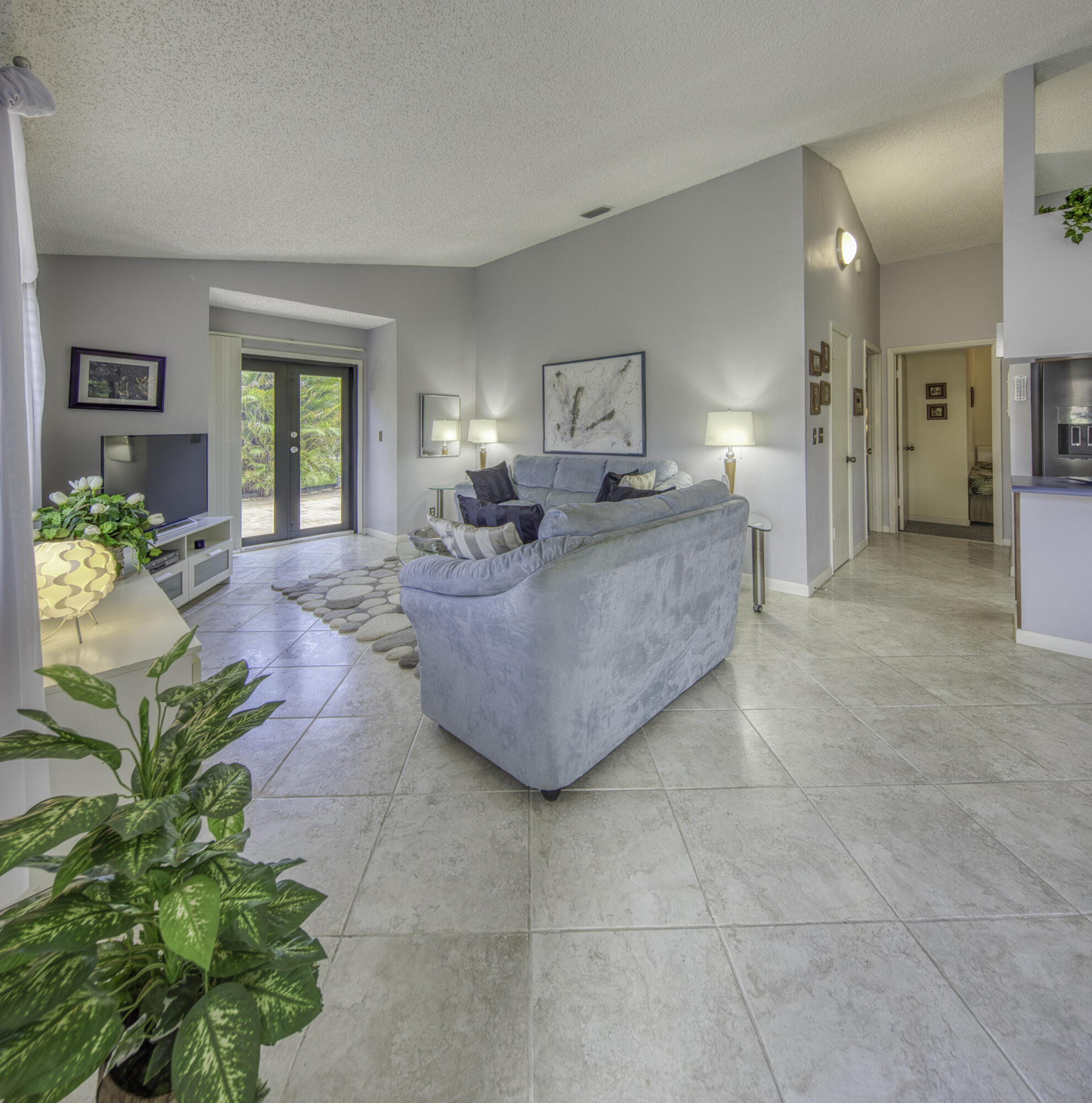 815 Andrew Redding Road 201 Property Photo 3
