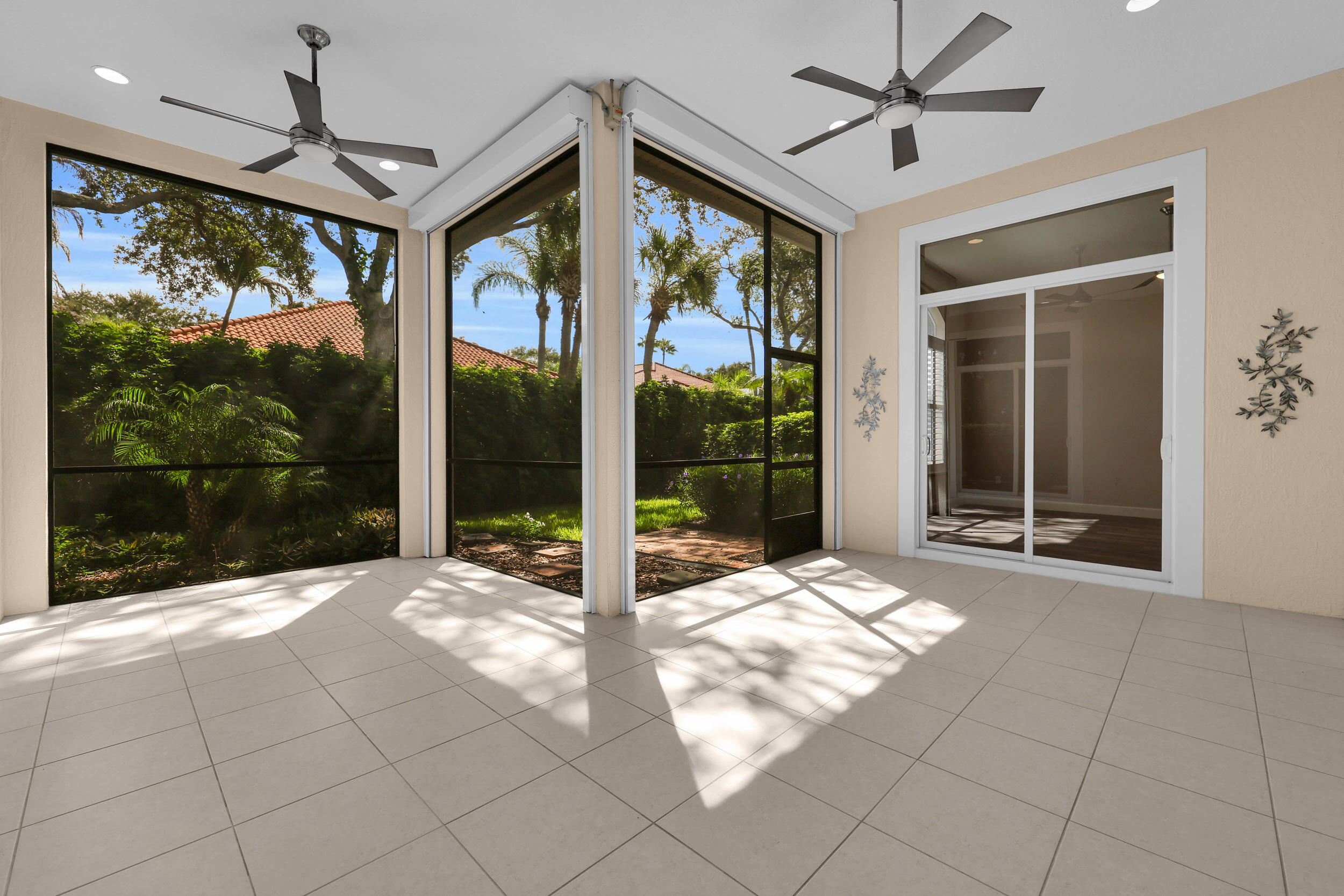 1417 W Island Club Square Property Photo 24