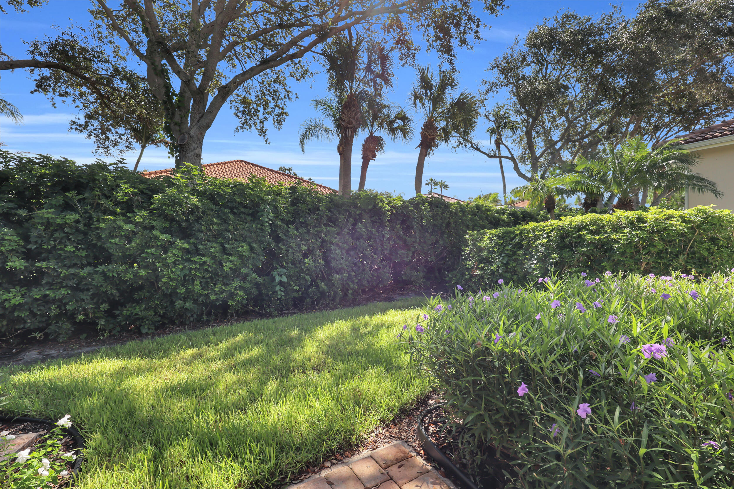 1417 W Island Club Square Property Photo 28