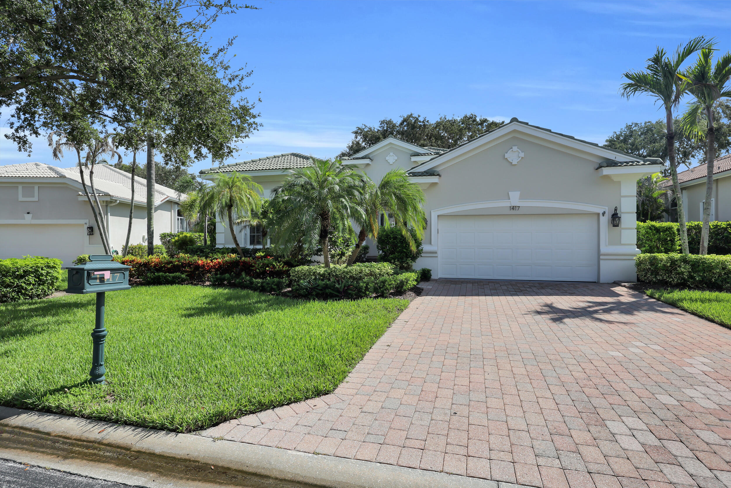 1417 W Island Club Square Property Photo 29
