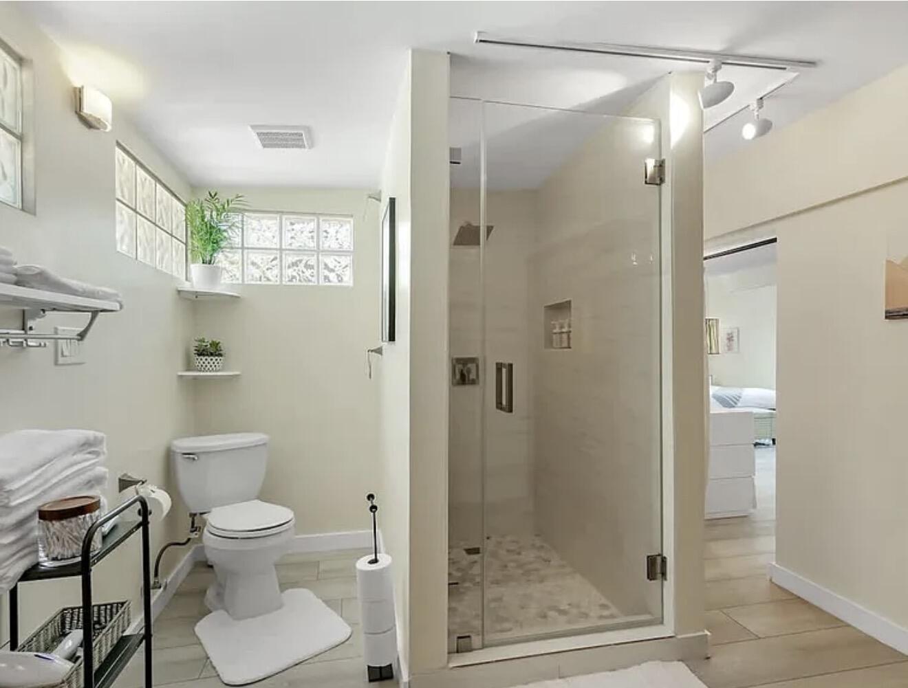1449 Ne 23rd Street Property Photo 23