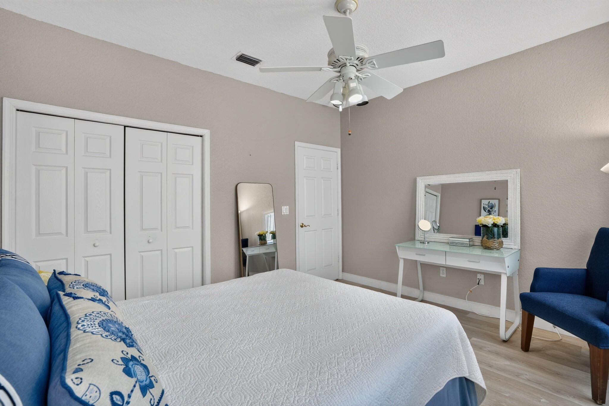457 W Palm Aire Drive Property Photo 41