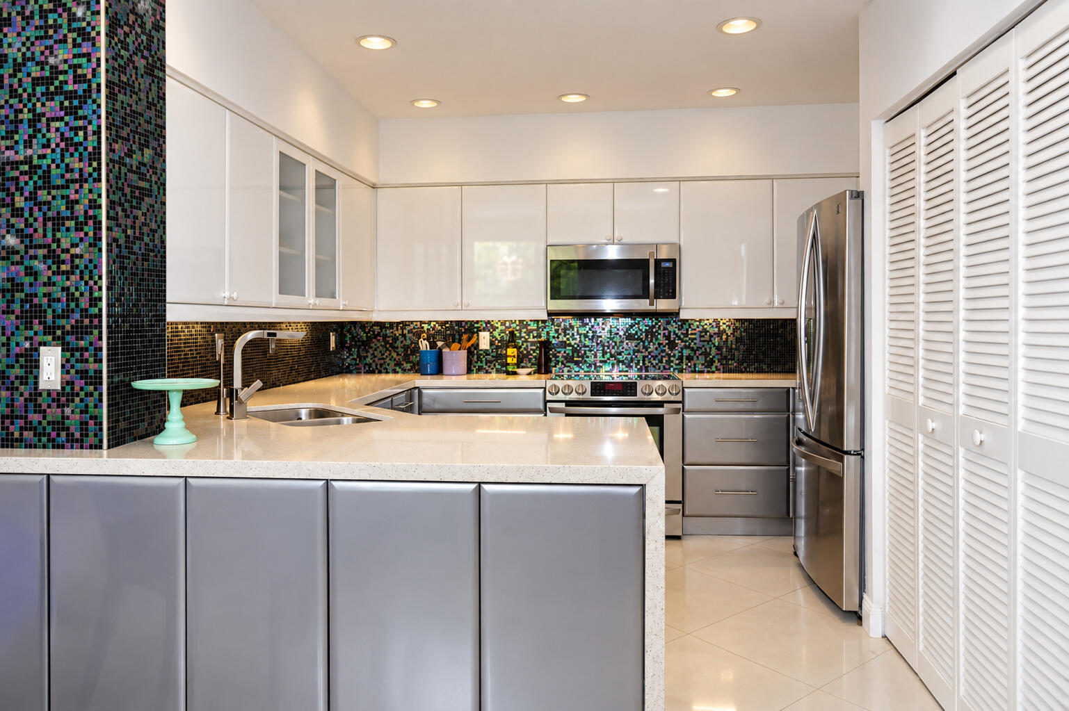 1608 Mizzenmast Way Property Photo 7