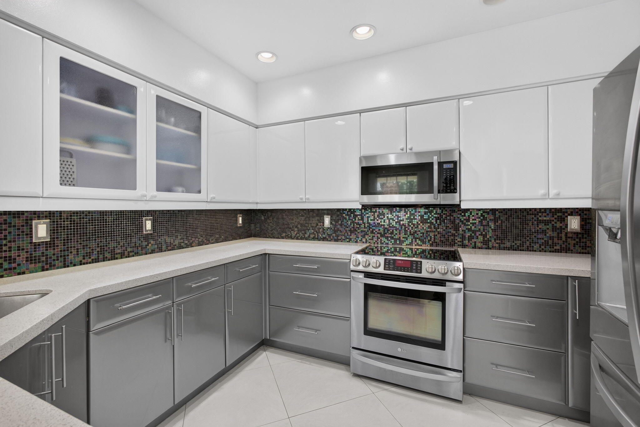 1608 Mizzenmast Way Property Photo 8