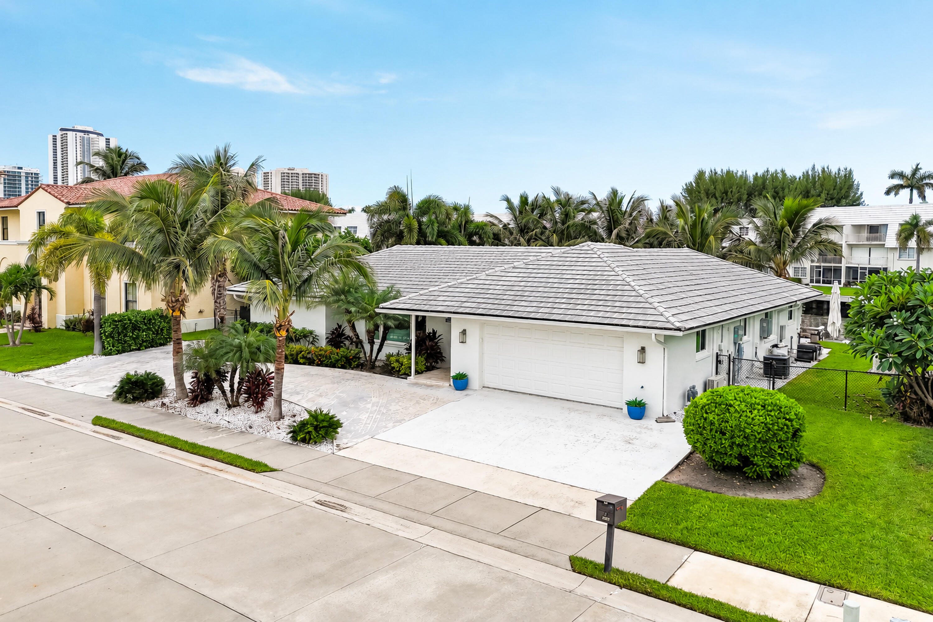 1091 Singer Drive Property Photo 44