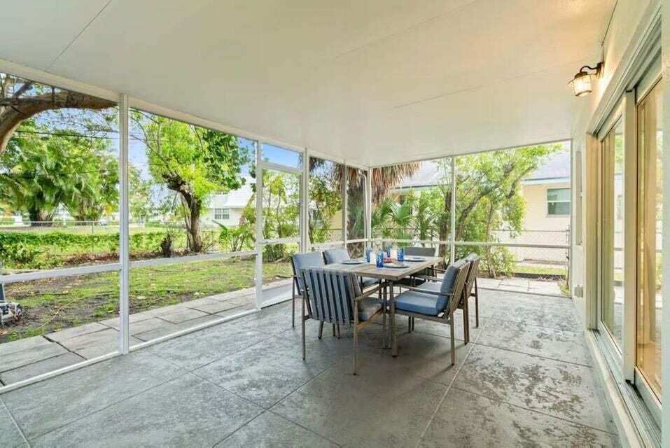 1218 Surf Road Property Photo 24