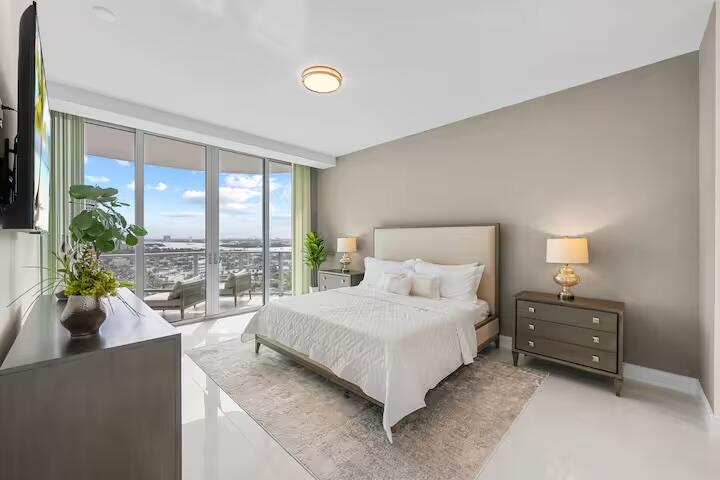 3100 N Ocean Drive H1707 Property Photo 19