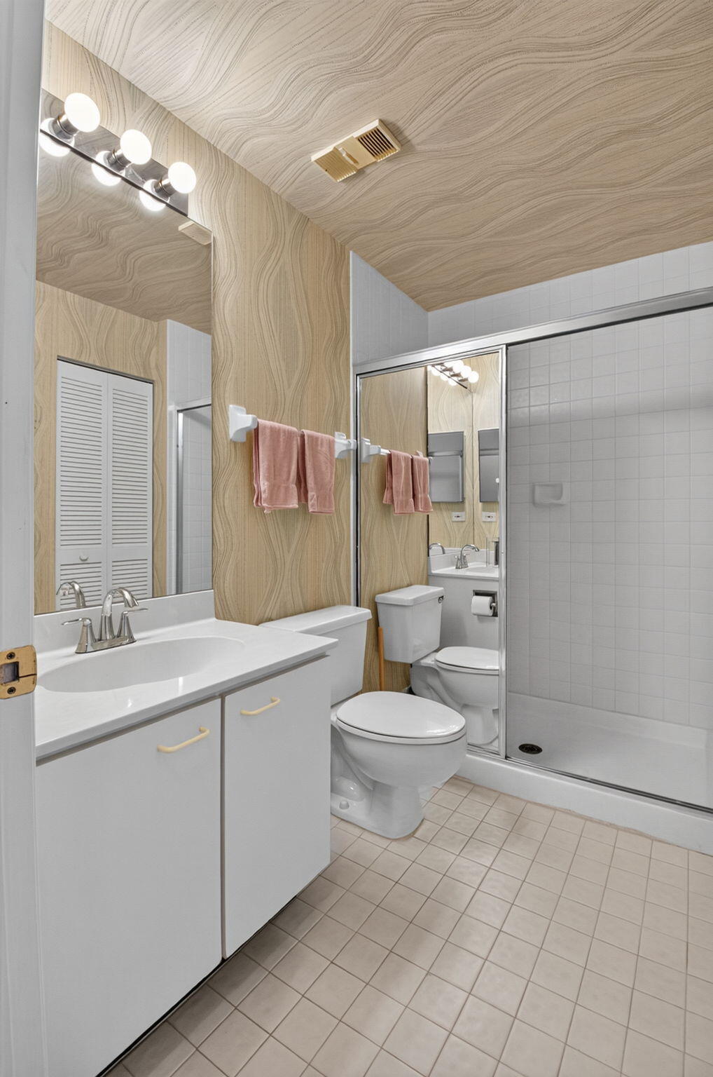 11611 Briarwood Circle 3 Property Photo 25