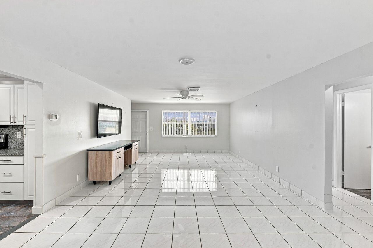 1003 Sw 17th Street Property Photo 6