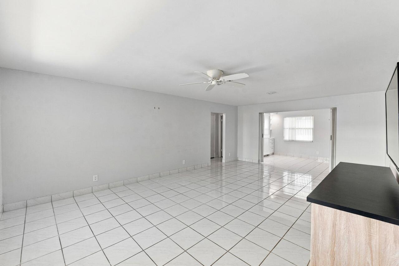 1003 Sw 17th Street Property Photo 8