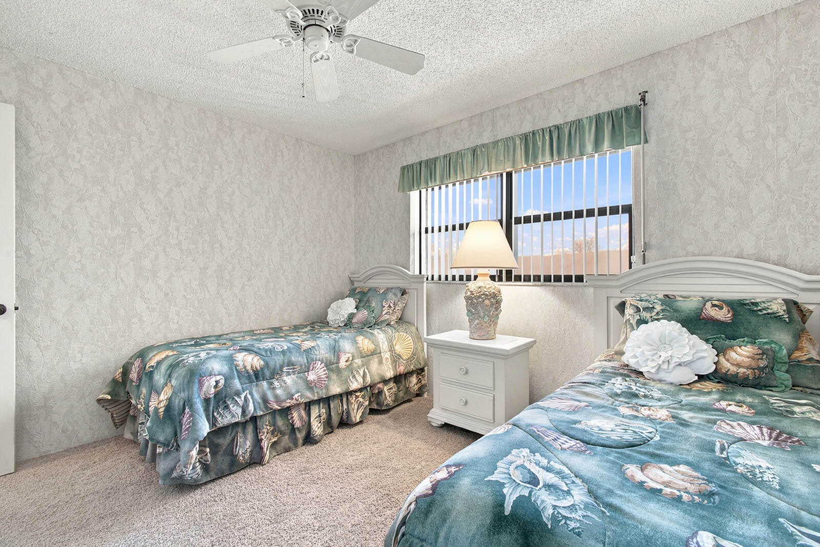 7400 S Ocean Drive E-802 Property Photo 31
