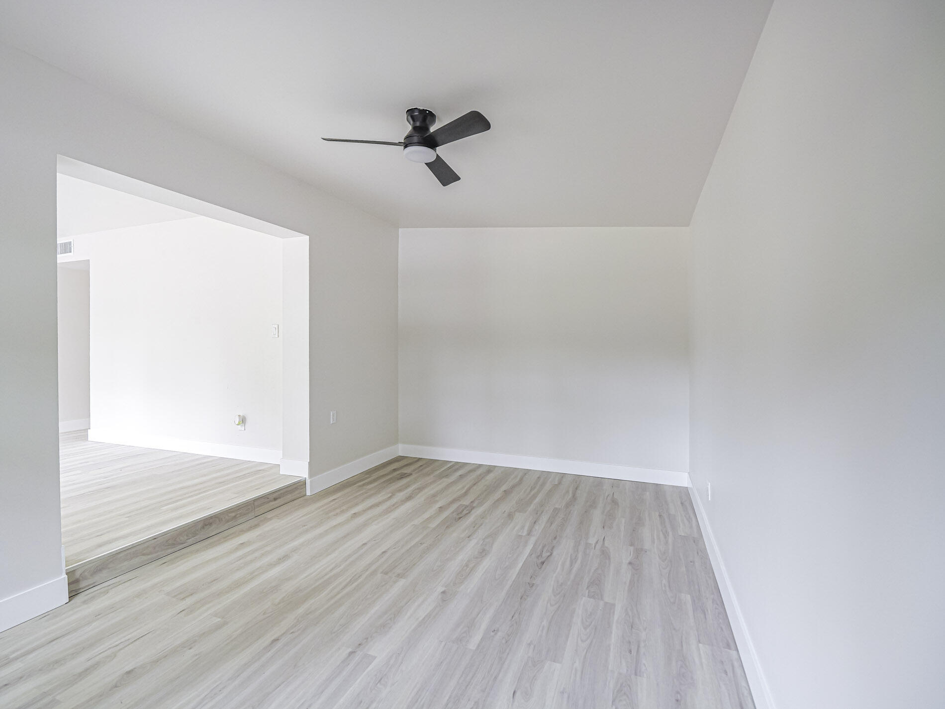 114 21st Street Sw Property Photo 8