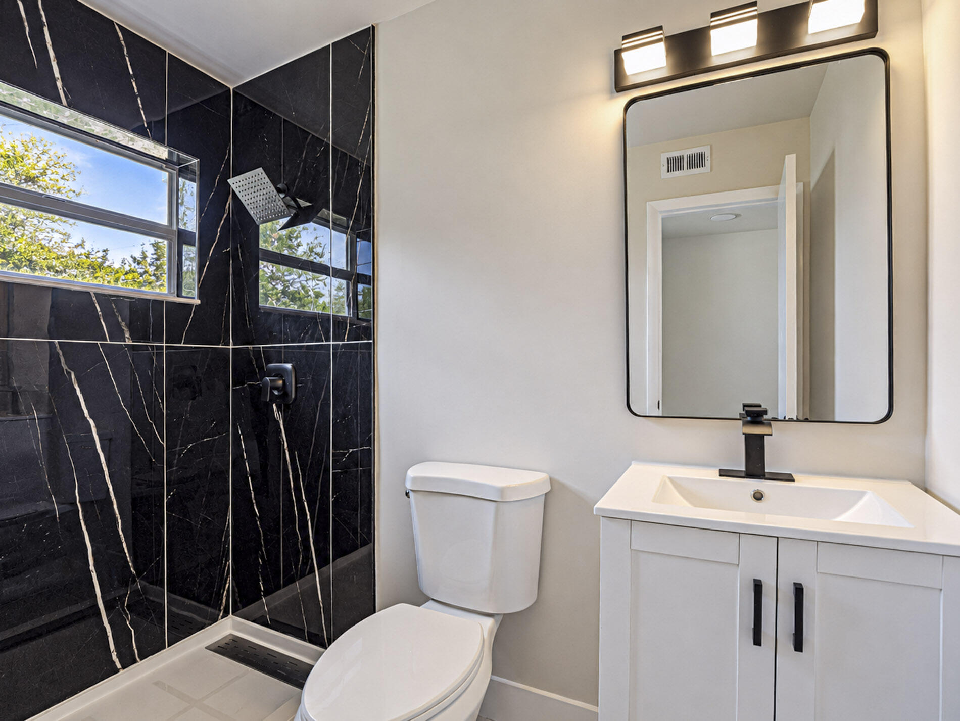 114 21st Street Sw Property Photo 18
