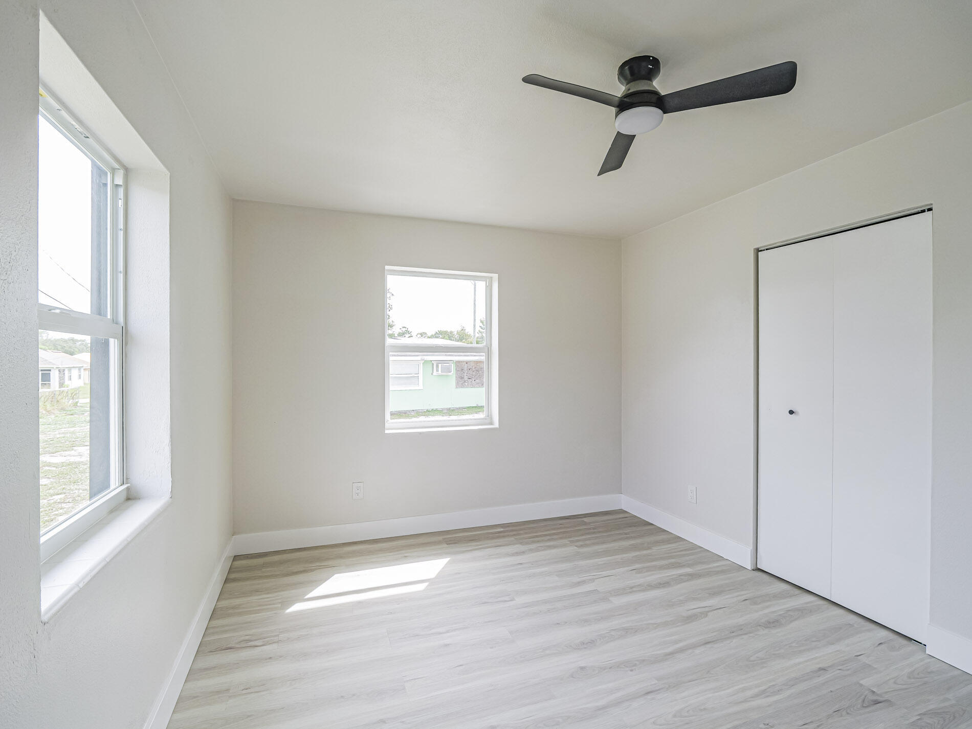 114 21st Street Sw Property Photo 23