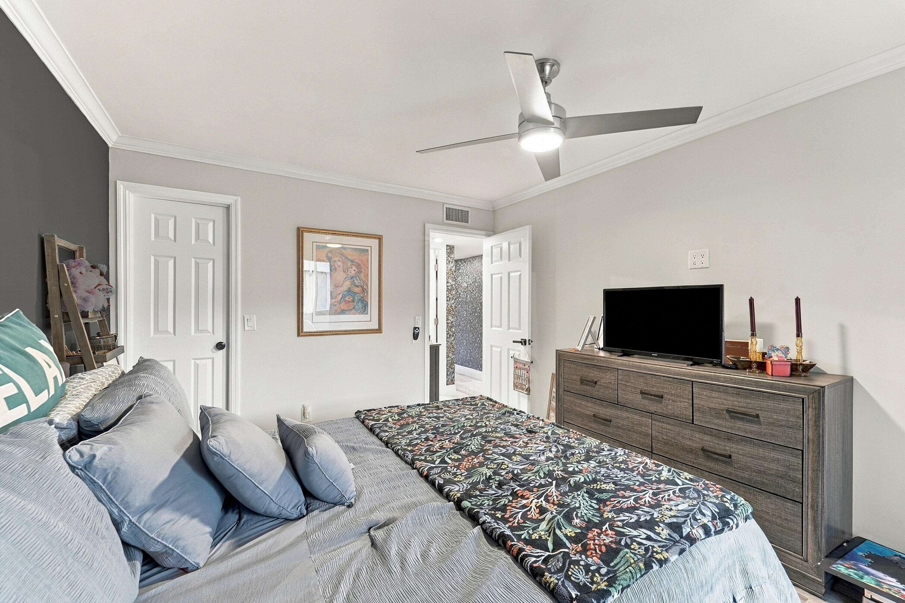 653 Normandy Lane Unit N Property Photo 18