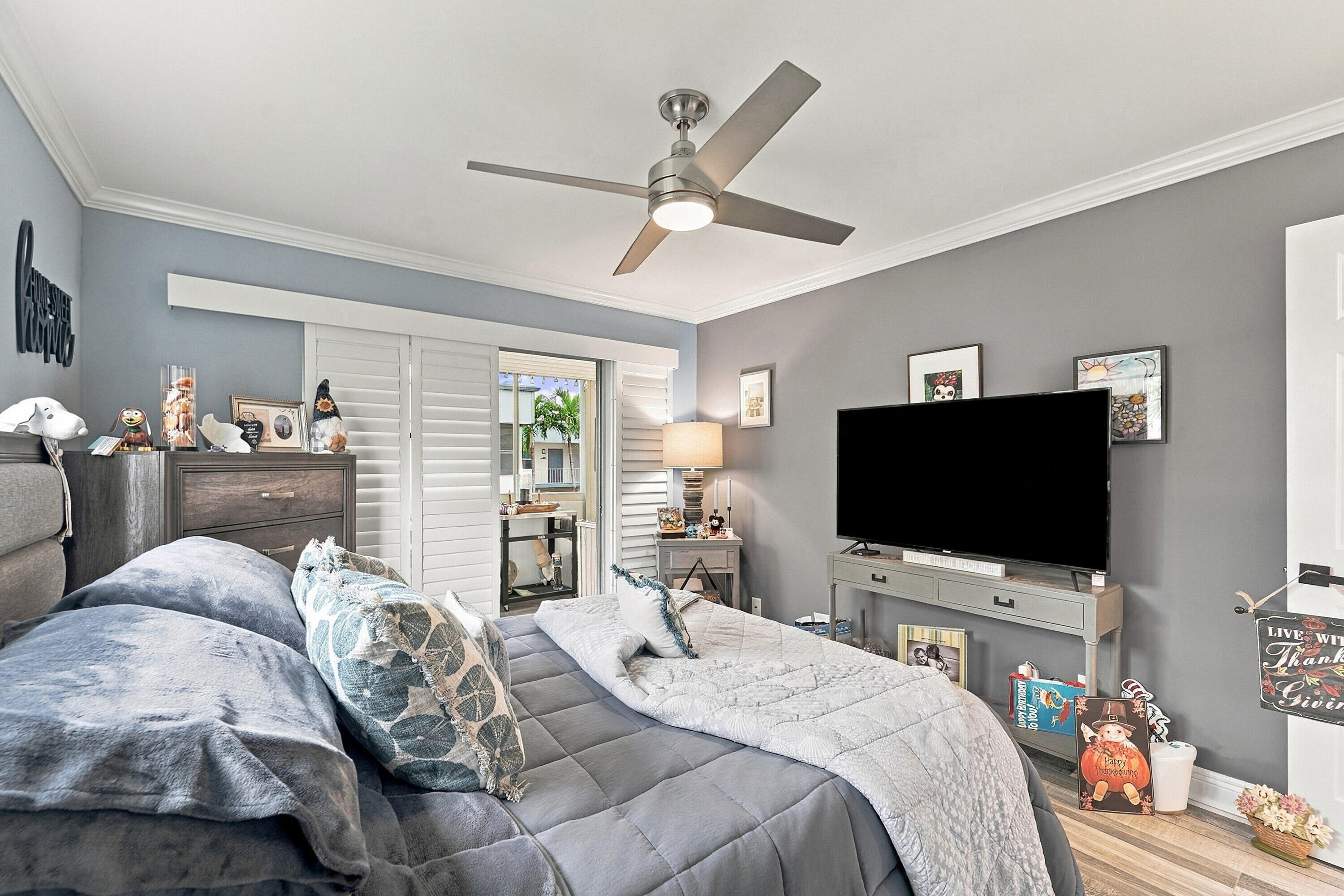 653 Normandy Lane Unit N Property Photo 24