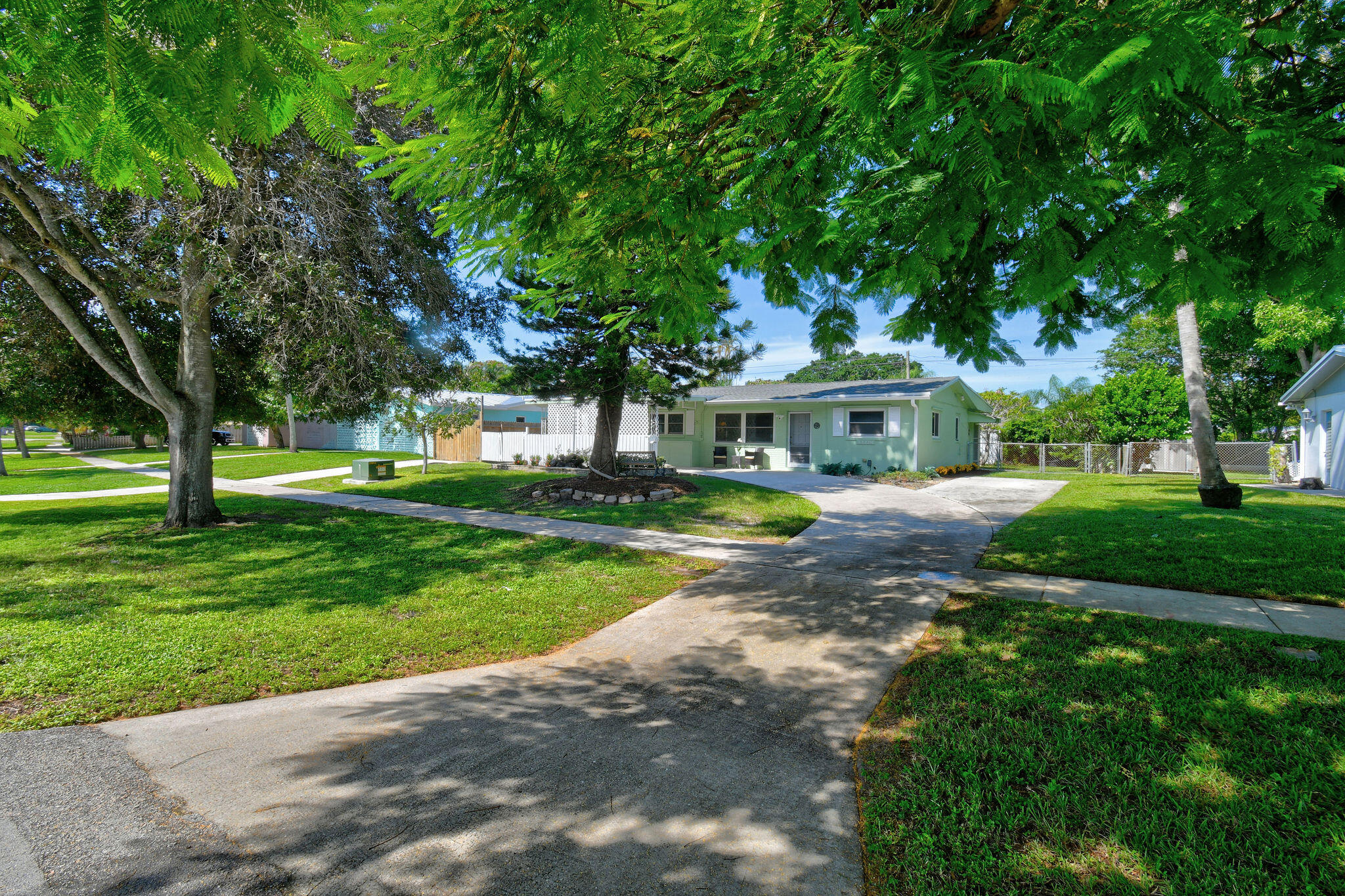 12229 Colony Avenue Property Photo 1