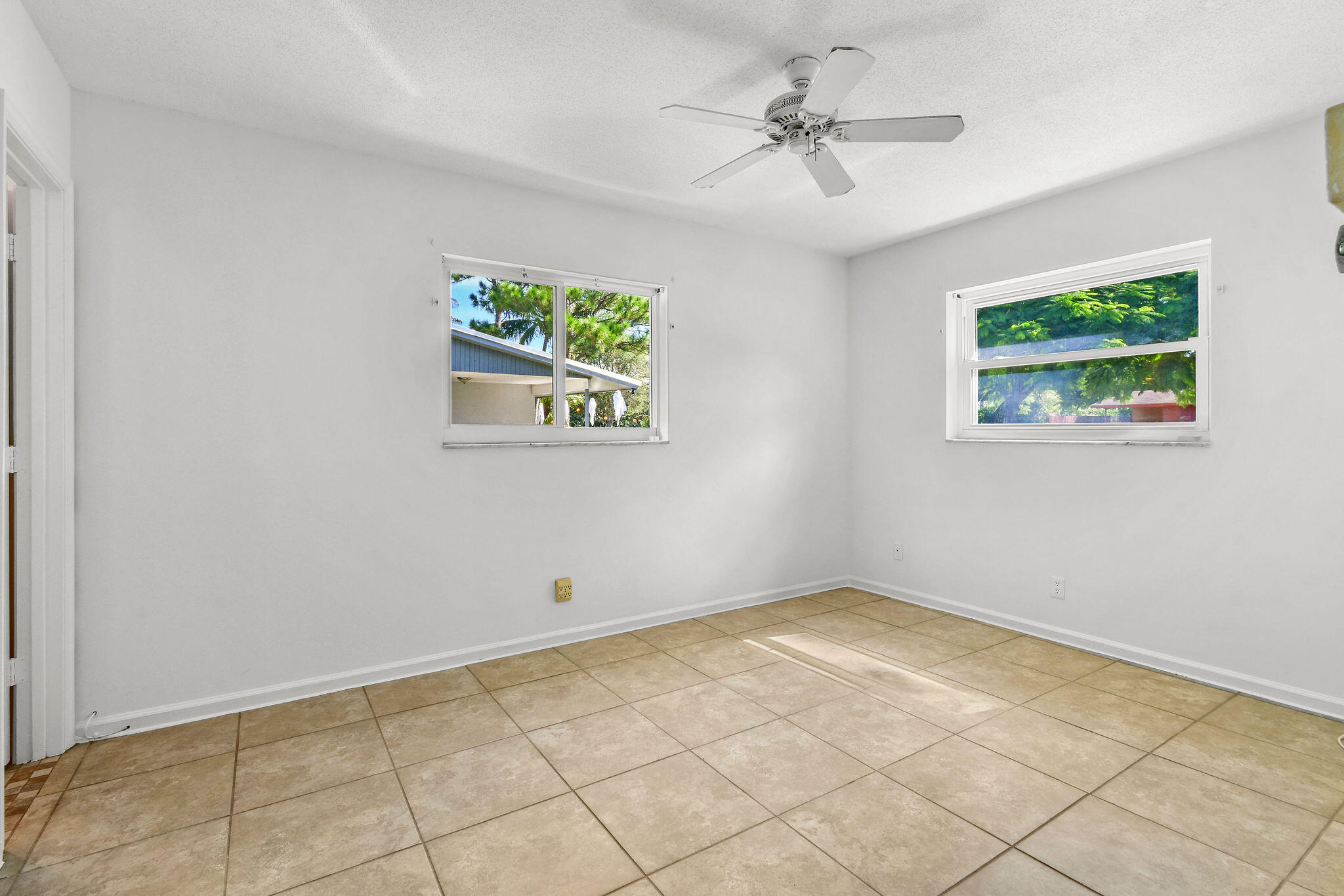 12229 Colony Avenue Property Photo 12