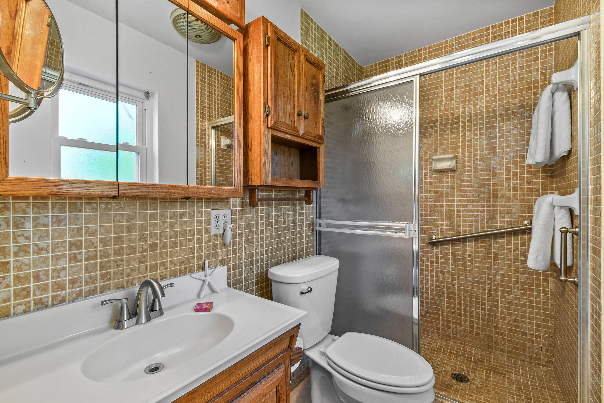 12229 Colony Avenue Property Photo 15