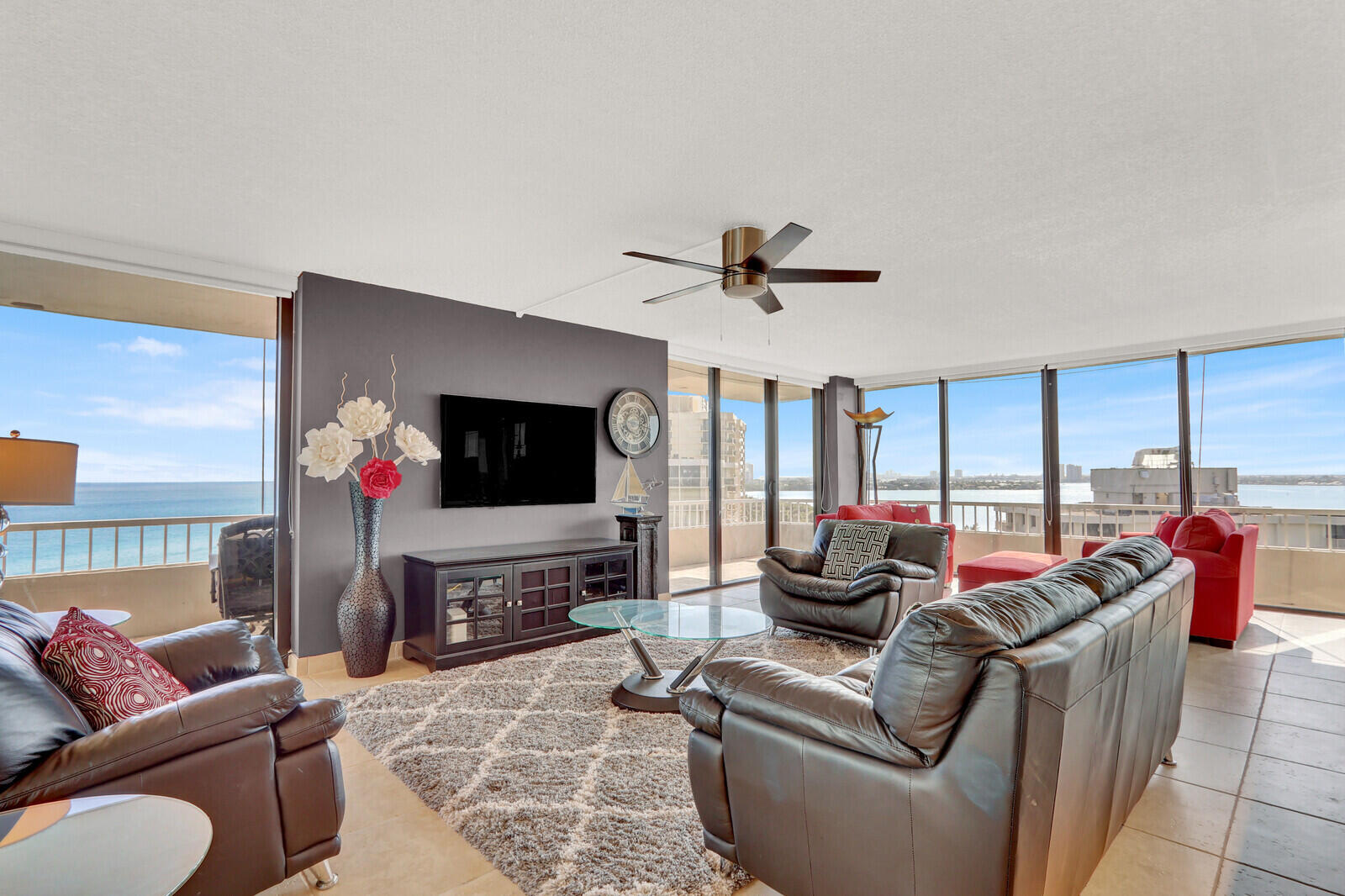 5510 N Ocean Drive 12b Property Photo 3