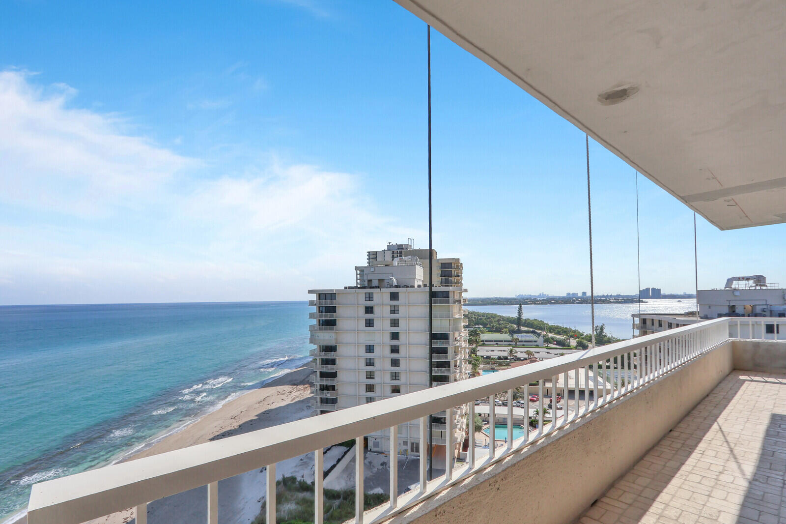 5510 N Ocean Drive 12b Property Photo 11