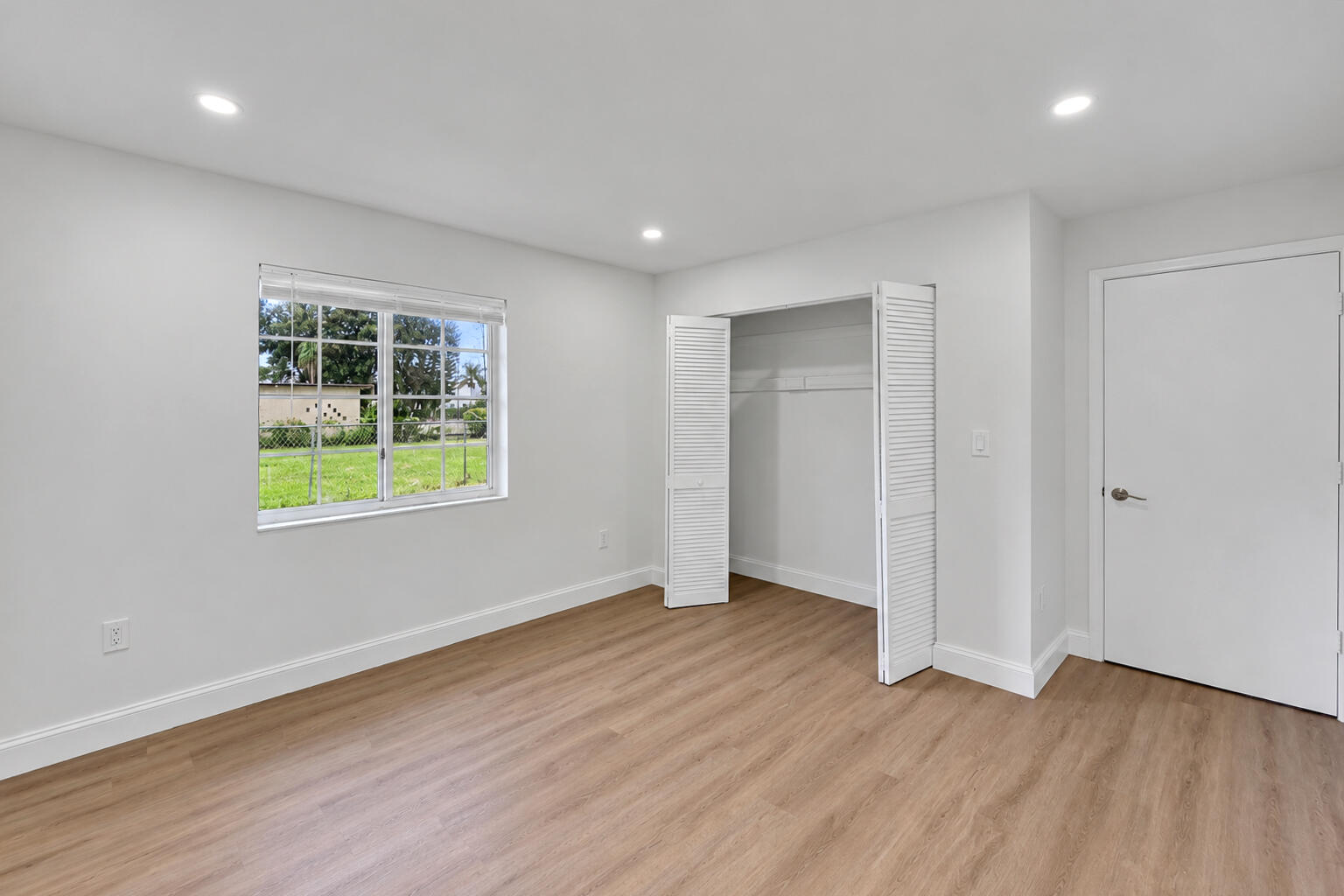 105 Nw 5th Avenue Property Photo 12