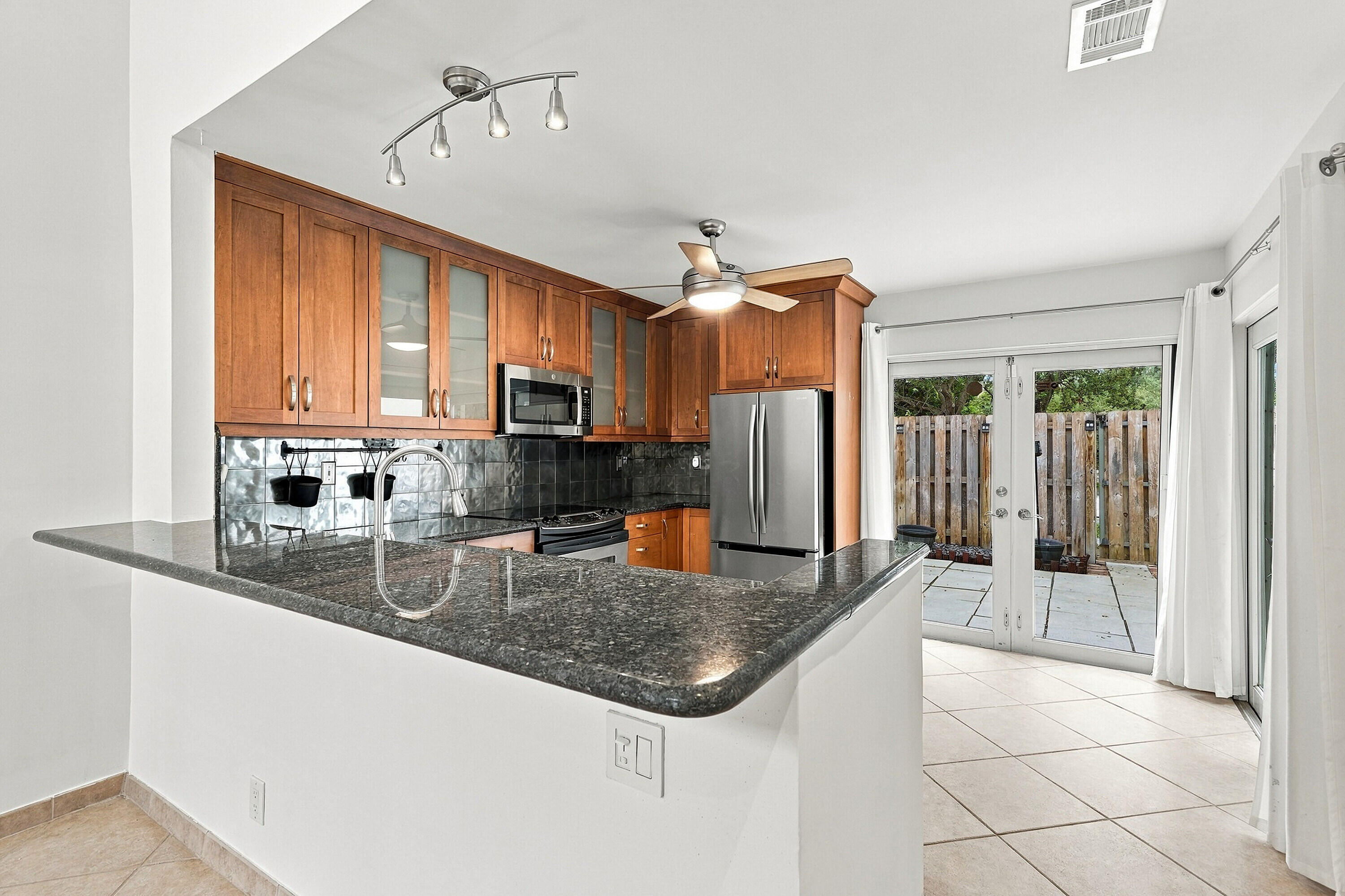 341 City View Drive Property Photo 10