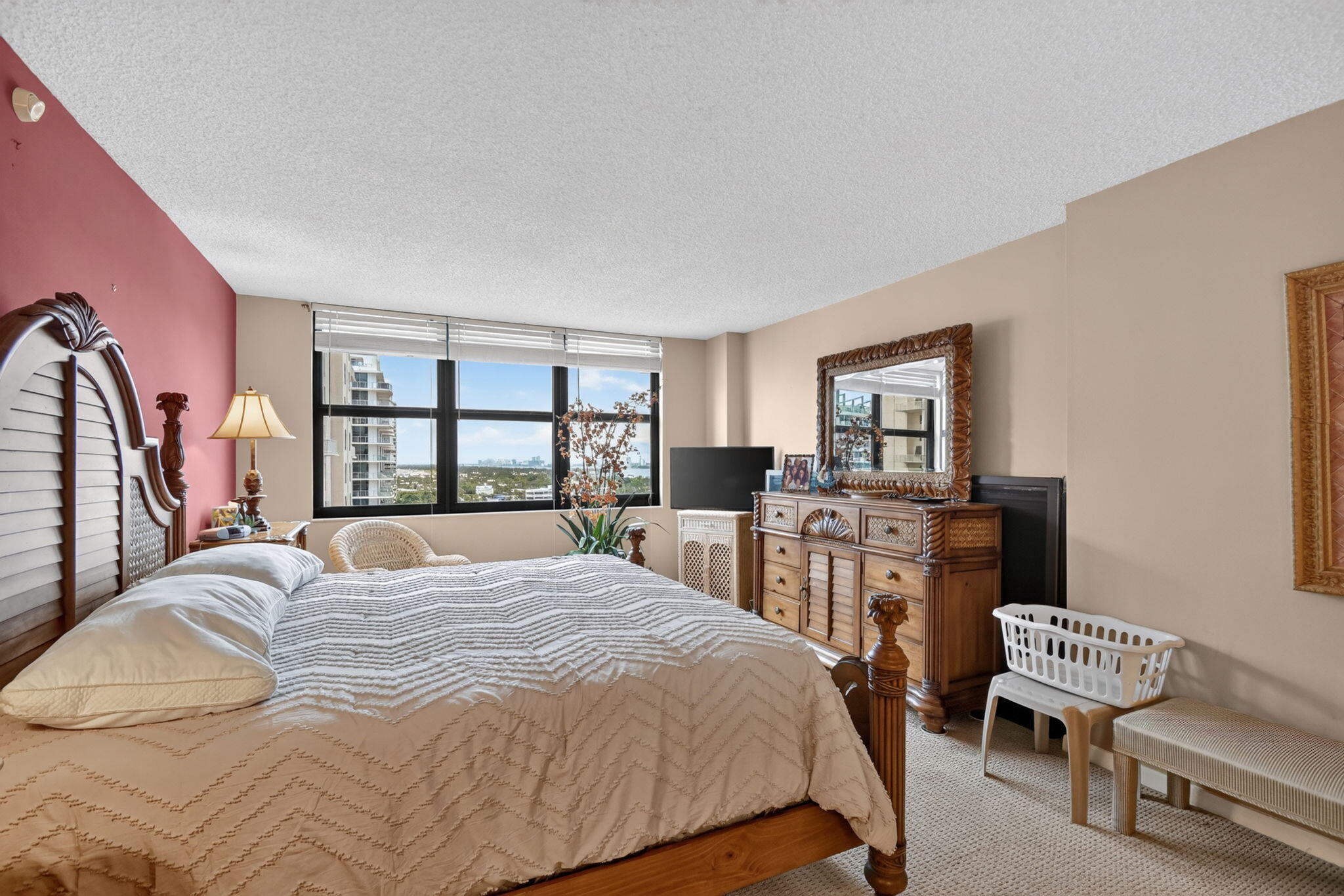 3400 N Ocean Drive 1808 Property Photo 14