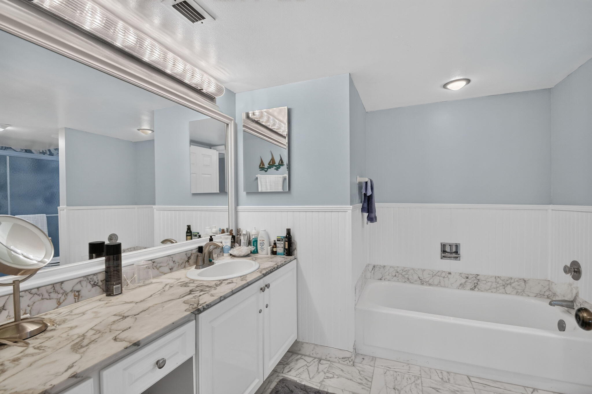 3400 N Ocean Drive 1808 Property Photo 15