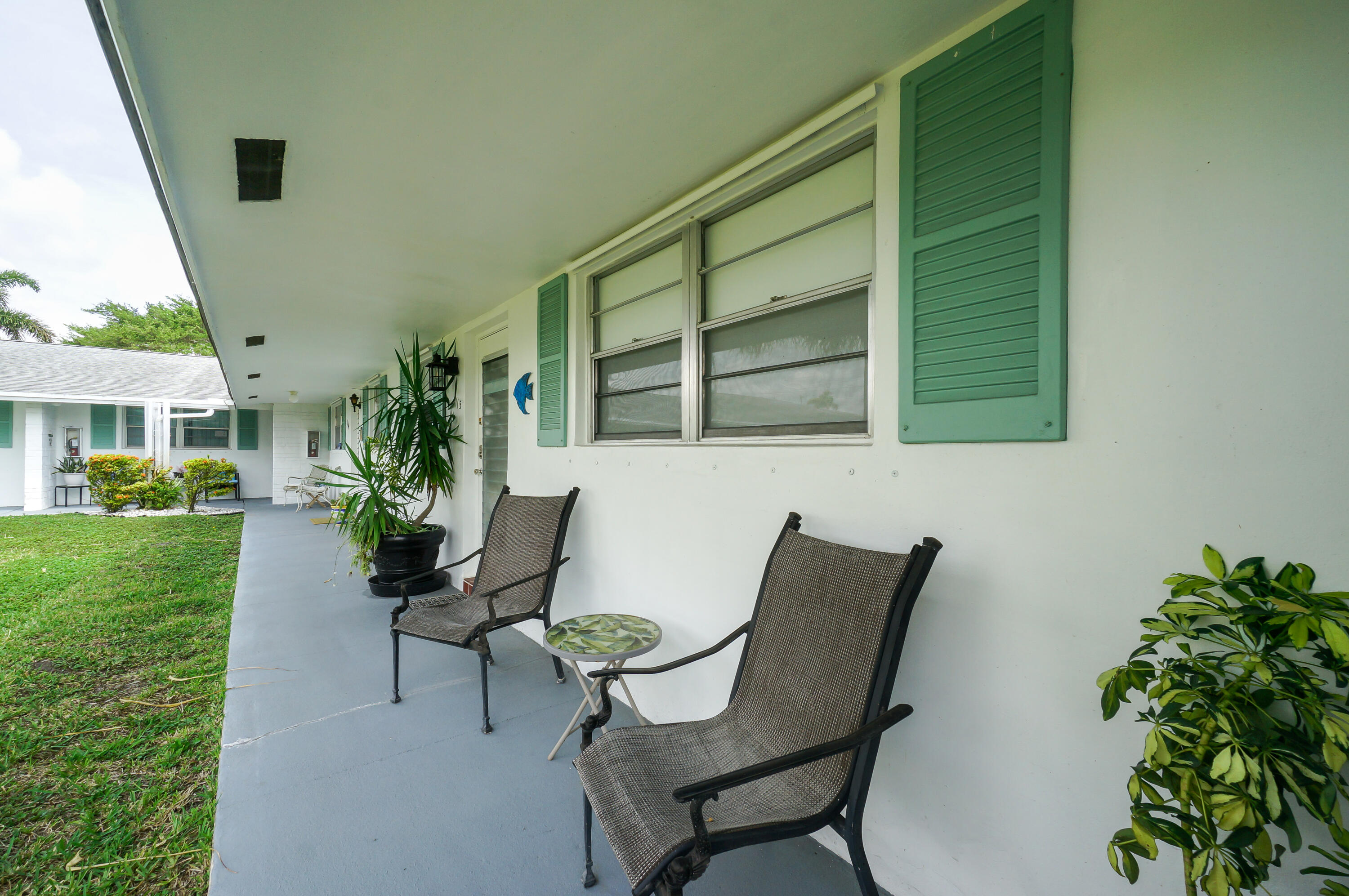400 Sw Golfview Terrace 115 Property Photo 2
