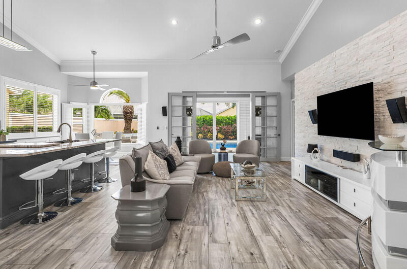 8367 Horseshoe Bay Road Property Photo 8