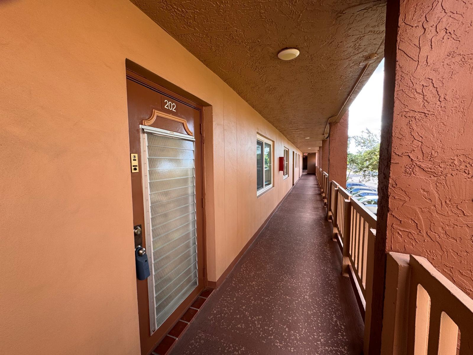 9660 Sunrise Lakes Boulevard 202 Property Photo 2