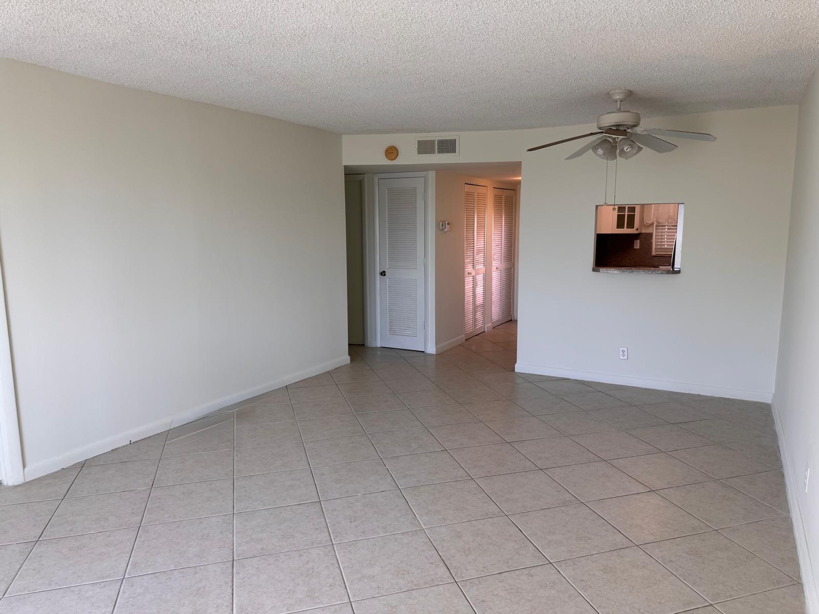 9660 Sunrise Lakes Boulevard 202 Property Photo 6