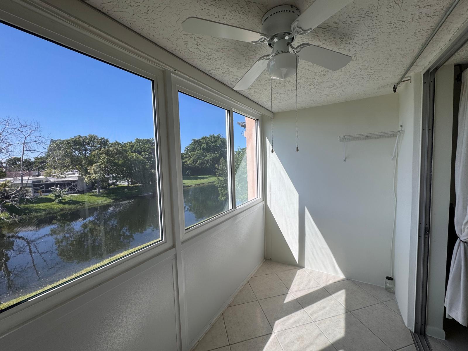 9660 Sunrise Lakes Boulevard 202 Property Photo 9
