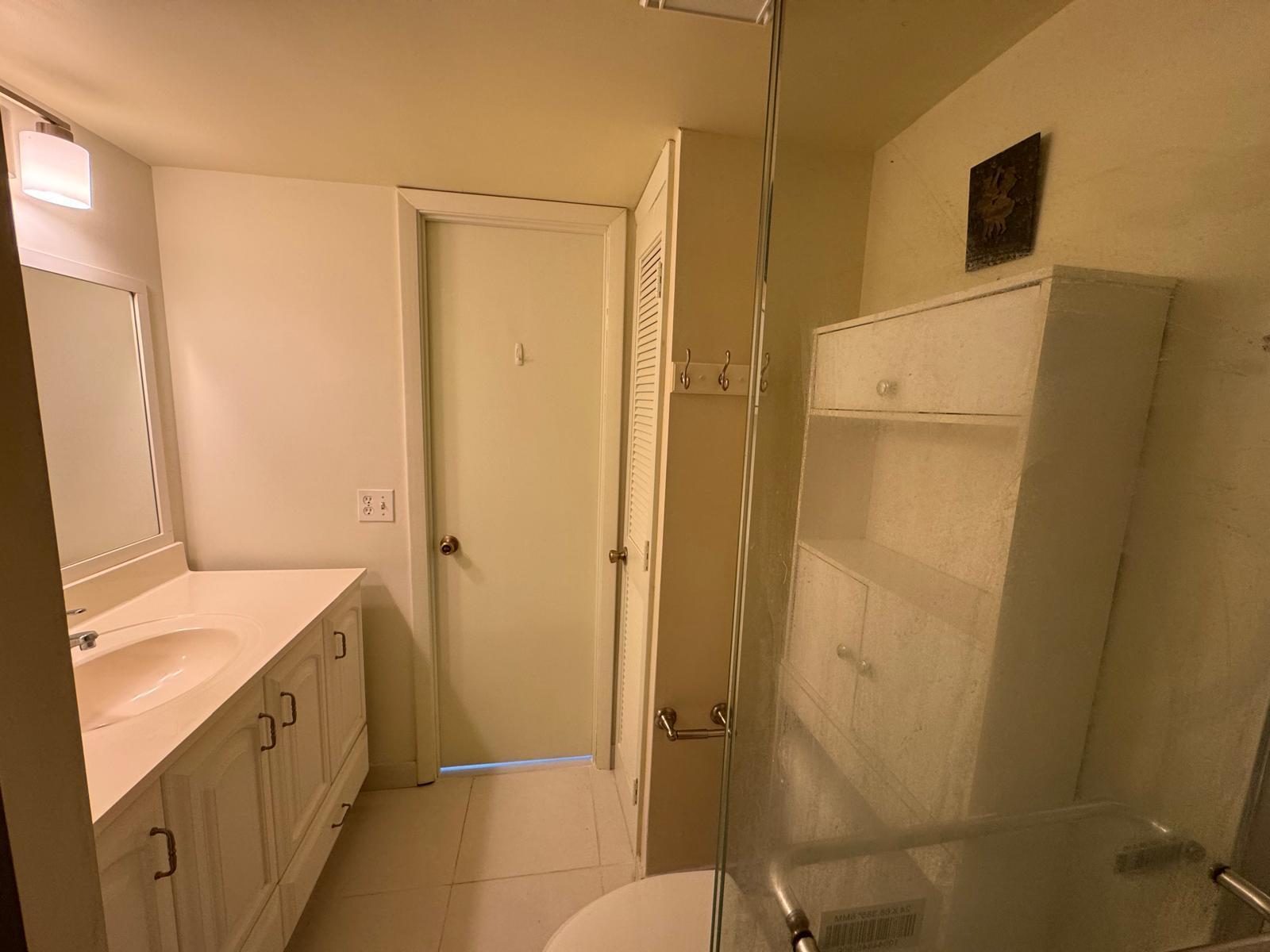 9660 Sunrise Lakes Boulevard 202 Property Photo 16