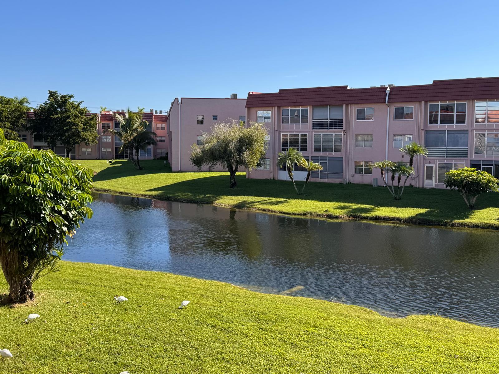 9660 Sunrise Lakes Boulevard 202 Property Photo 29